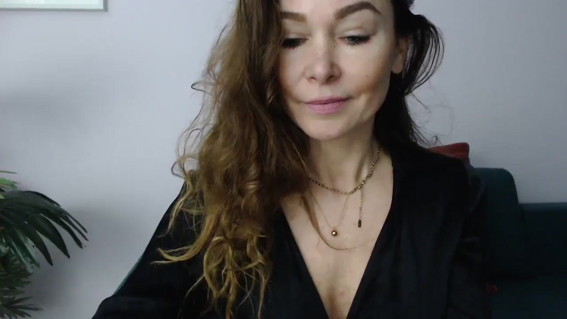 Gallery image thumbnail from Delilah_sweet's myfreecams stream on, 11/25/2024, 17:29 image 8 of 20