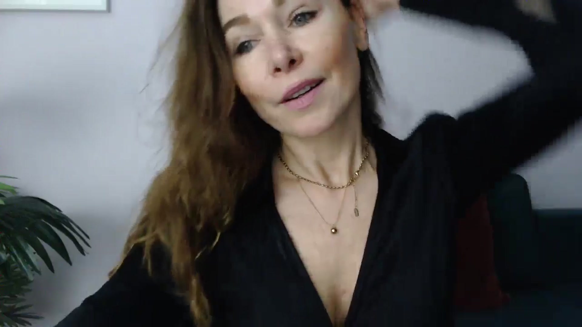 Gallery image thumbnail from Delilah_sweet's myfreecams stream on, 11/25/2024, 17:29 image 7 of 20