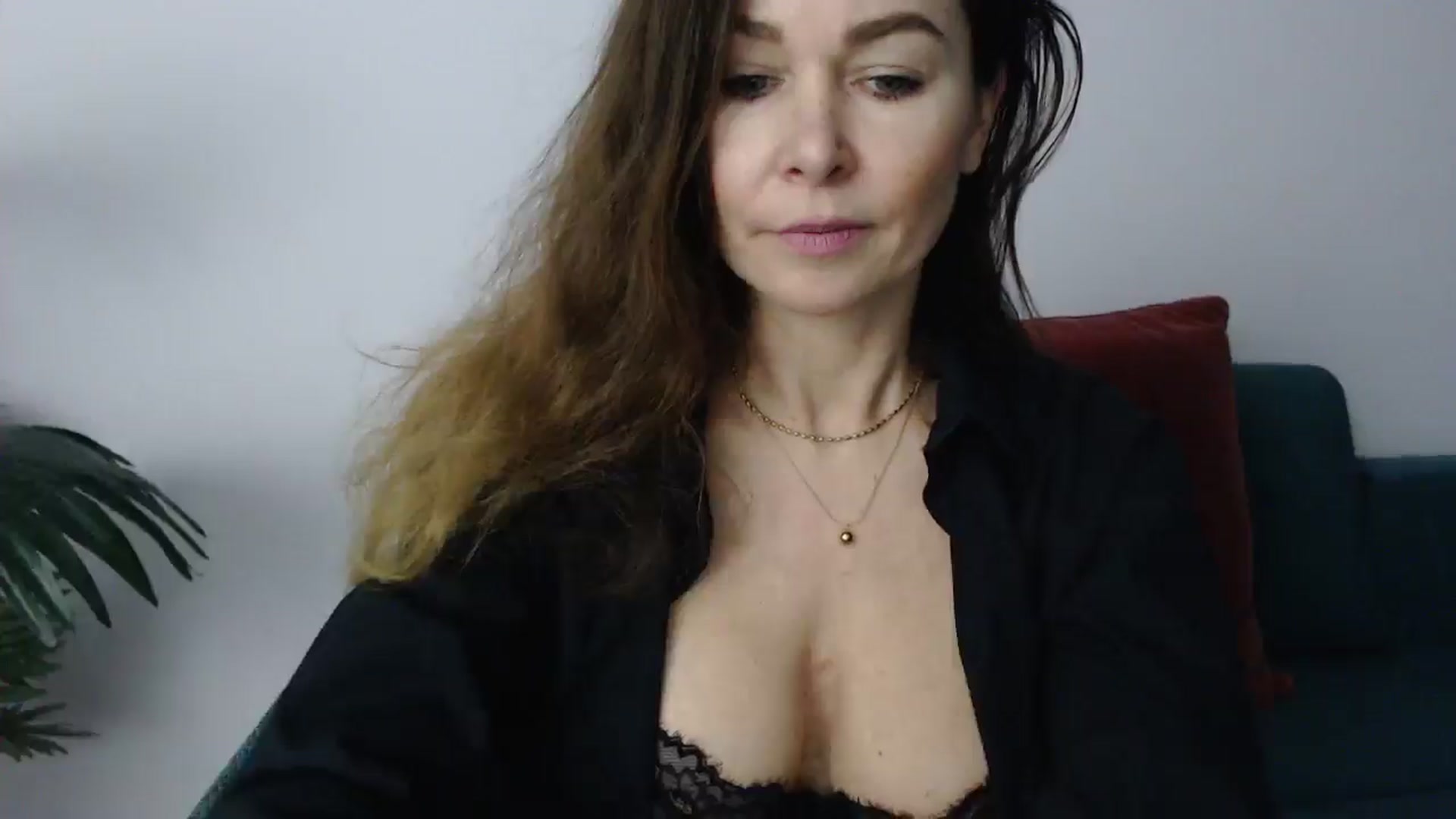 Gallery image thumbnail from Delilah_sweet's myfreecams stream on, 11/26/2024, 18:31 image 10 of 20