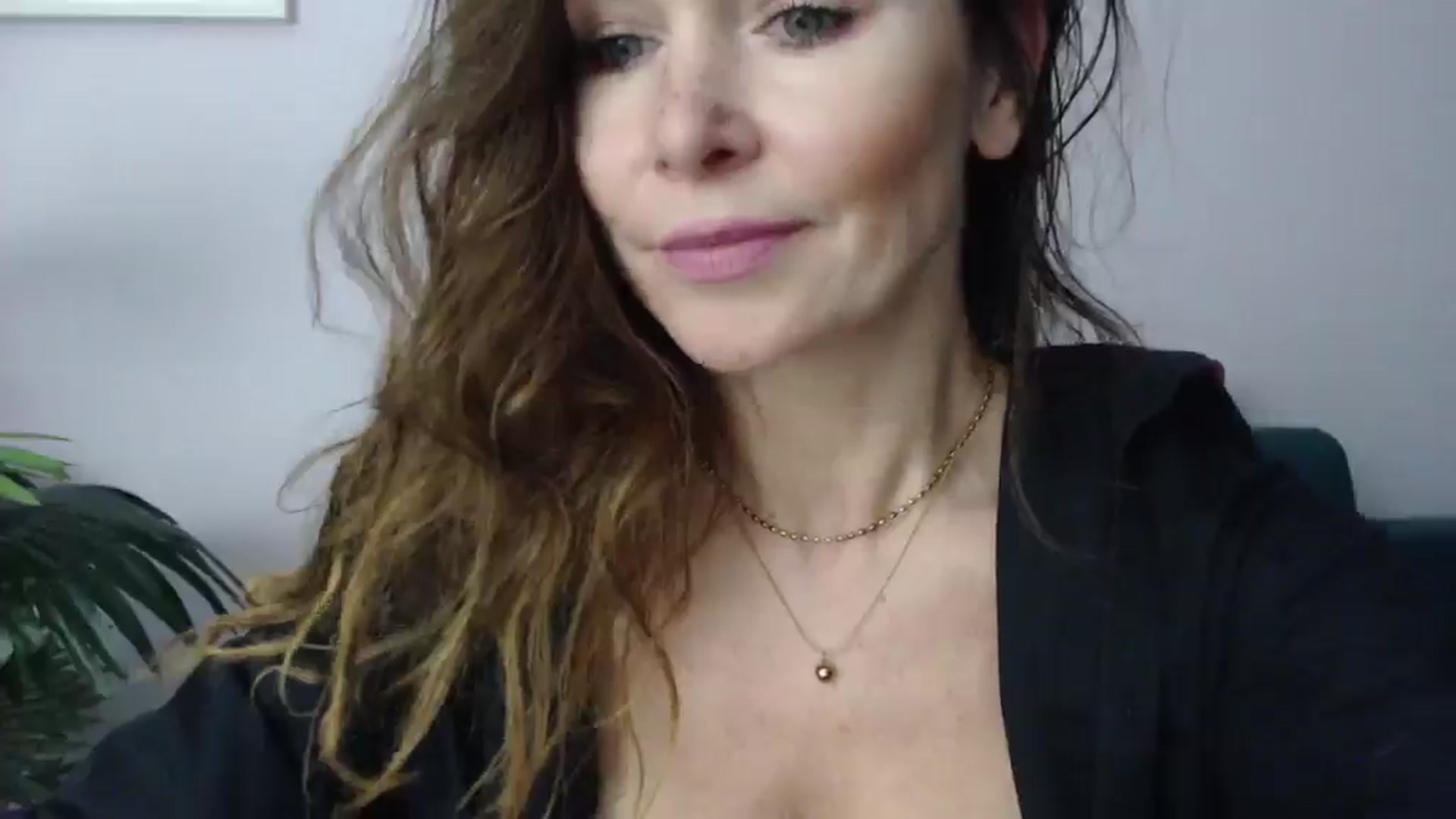 Gallery image thumbnail from Delilah_sweet's myfreecams stream on, 12/03/2024, 16:45 image 5 of 20