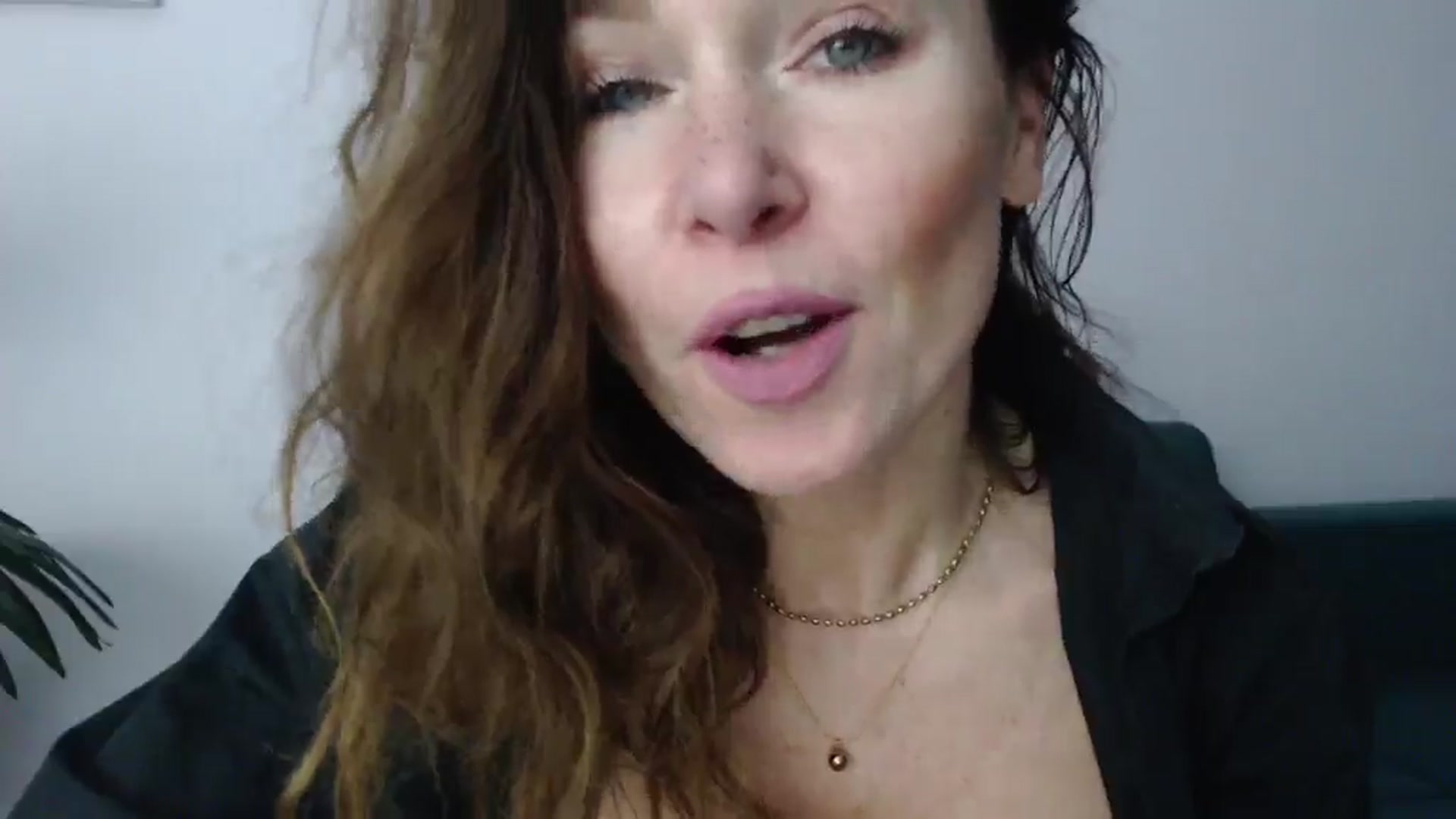 Gallery image thumbnail from Delilah_sweet's myfreecams stream on, 12/03/2024, 17:46 image 7 of 20