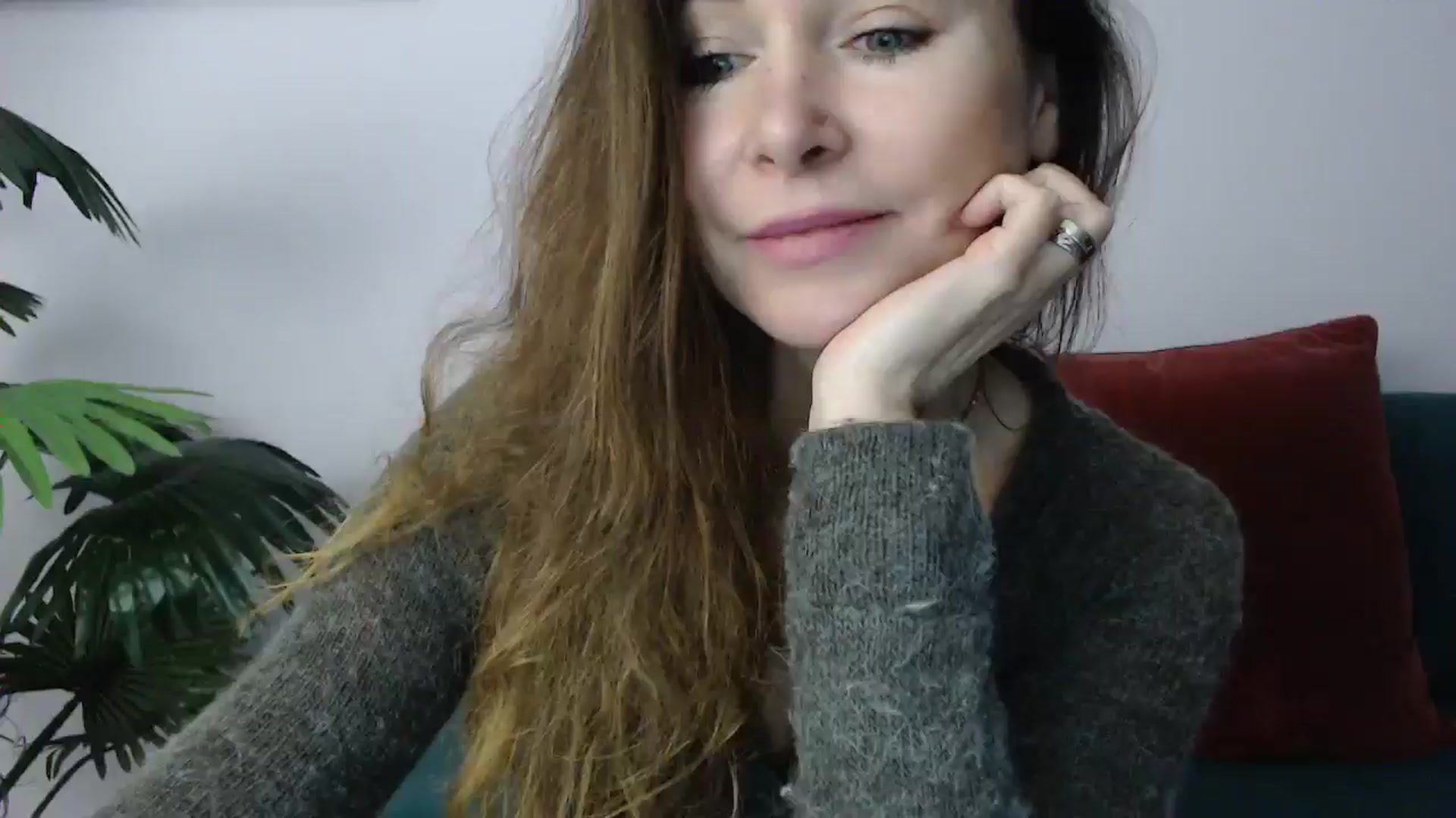 Gallery image thumbnail from Delilah_sweet's myfreecams stream on, 12/04/2024, 19:23 image 4 of 20