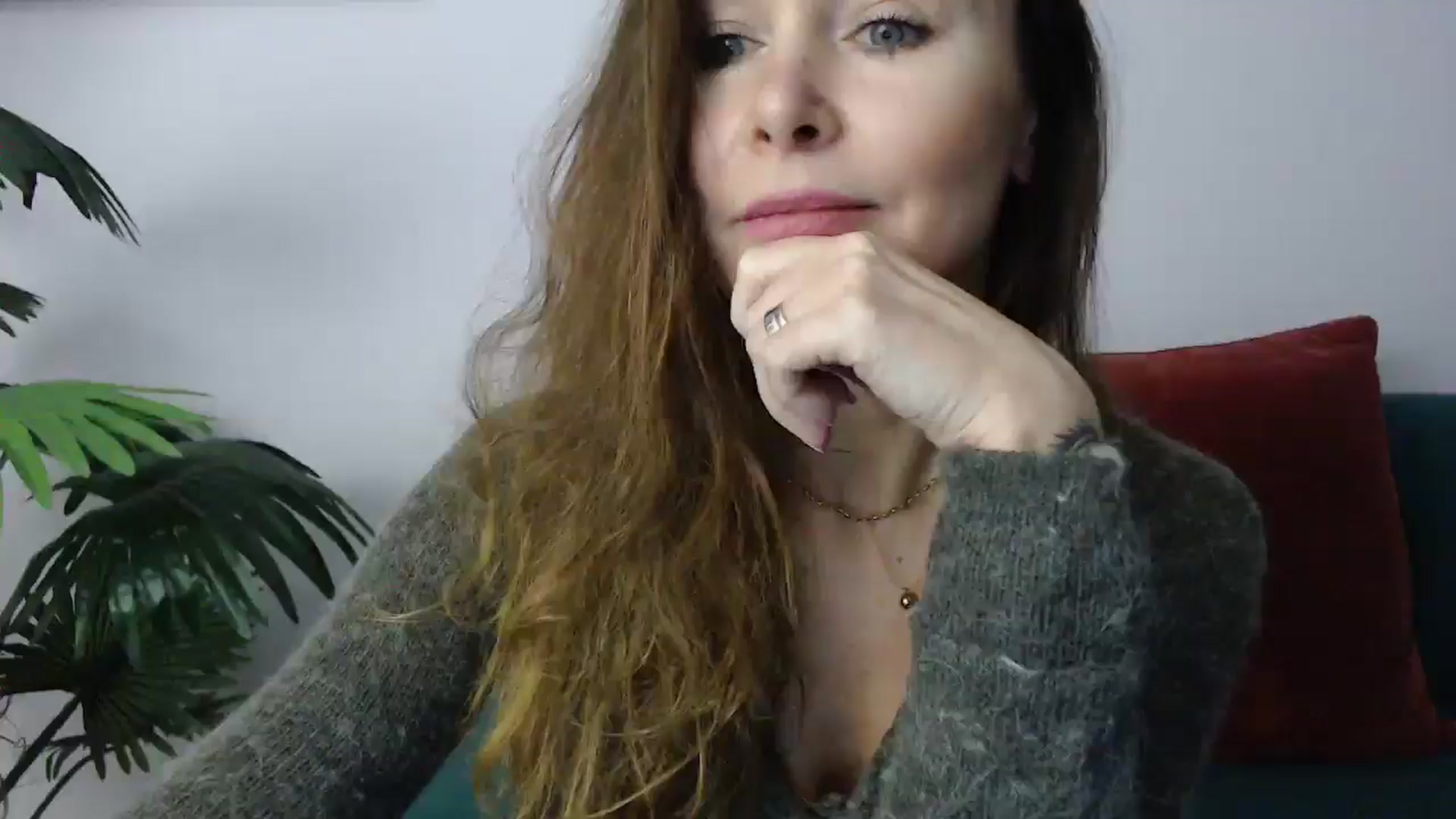 Gallery image thumbnail from Delilah_sweet's myfreecams stream on, 12/04/2024, 19:23 image 14 of 20