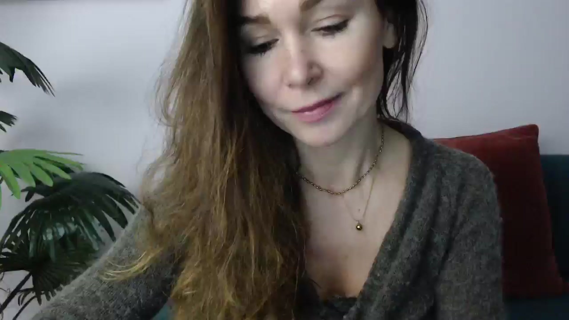 Gallery image thumbnail from Delilah_sweet's myfreecams stream on, 12/04/2024, 19:23 image 6 of 20