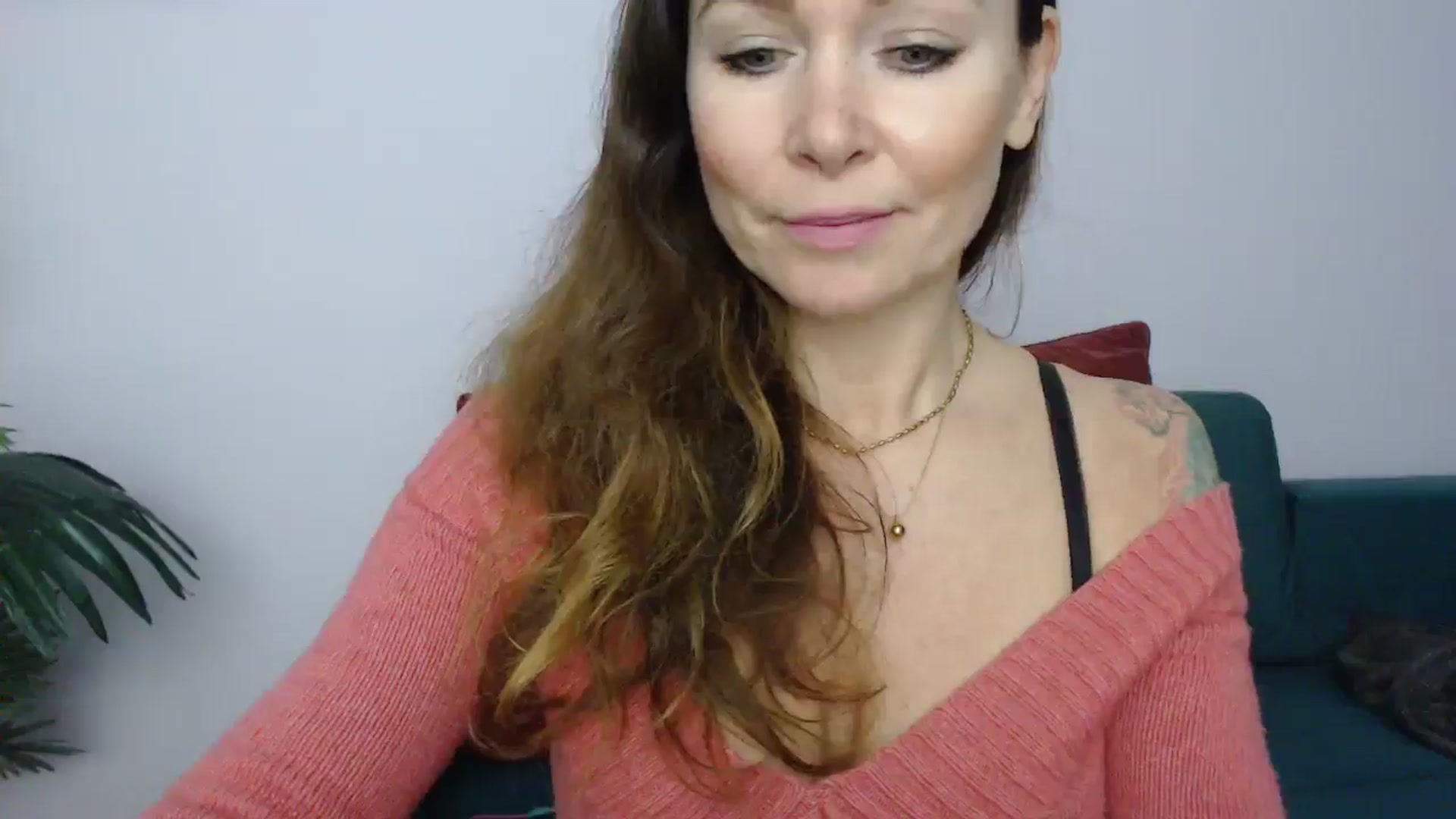 Gallery image thumbnail from Delilah_sweet's myfreecams stream on, 12/05/2024, 16:02 image 7 of 20