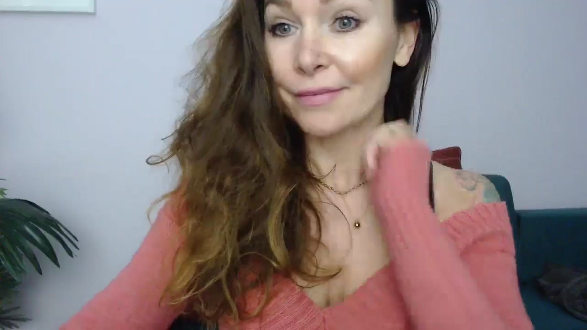 Gallery image thumbnail from Delilah_sweet's myfreecams stream on, 12/05/2024, 16:02 image 8 of 20