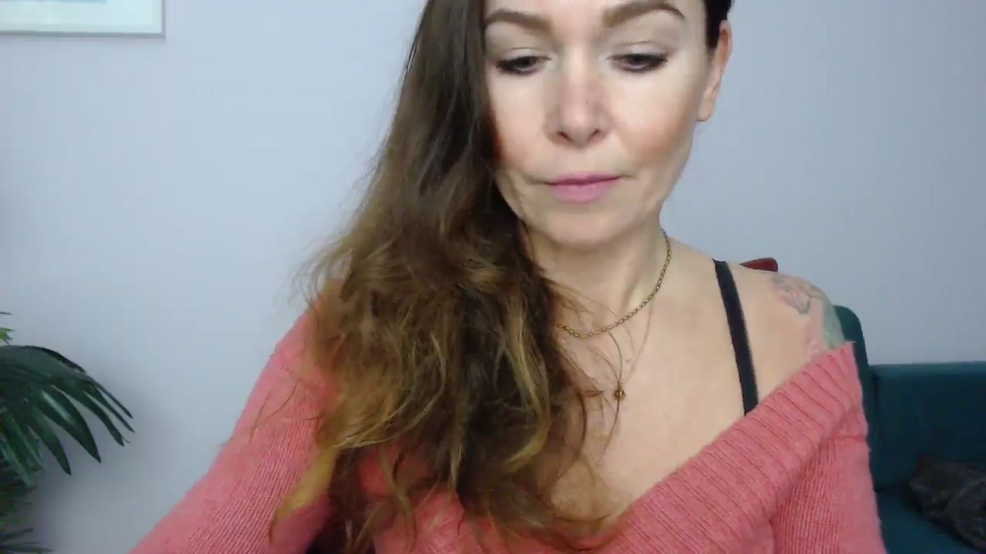 Gallery image thumbnail from Delilah_sweet's myfreecams stream on, 12/05/2024, 16:02 image 4 of 20