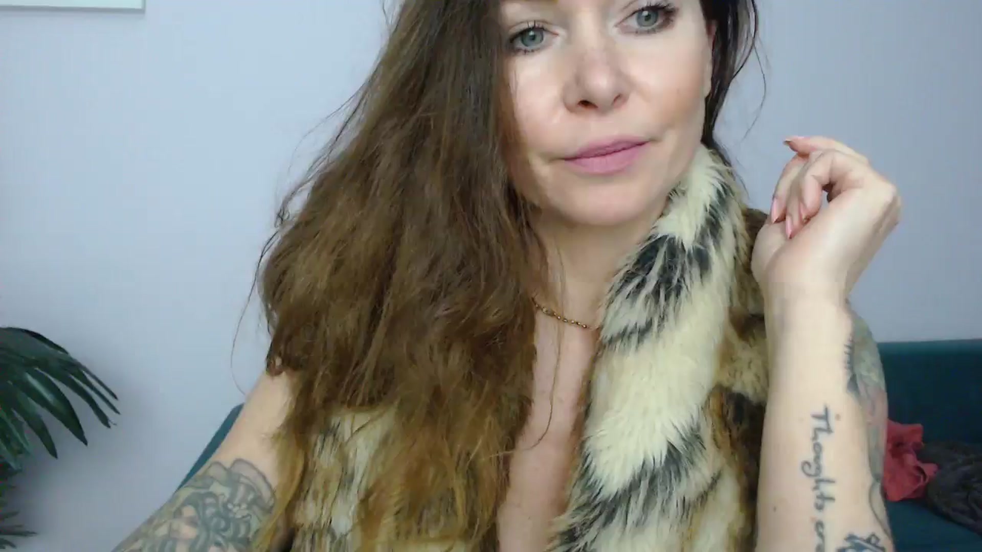 Gallery image thumbnail from Delilah_sweet's myfreecams stream on, 12/05/2024, 16:29 image 10 of 20