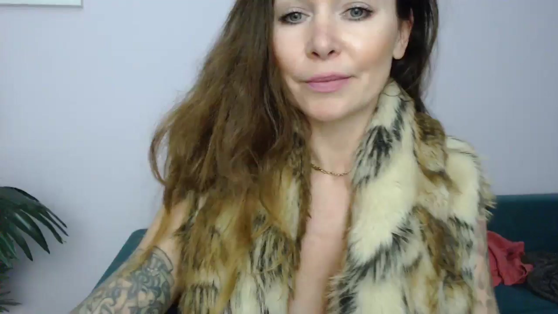 Gallery image thumbnail from Delilah_sweet's myfreecams stream on, 12/05/2024, 16:29 image 6 of 20
