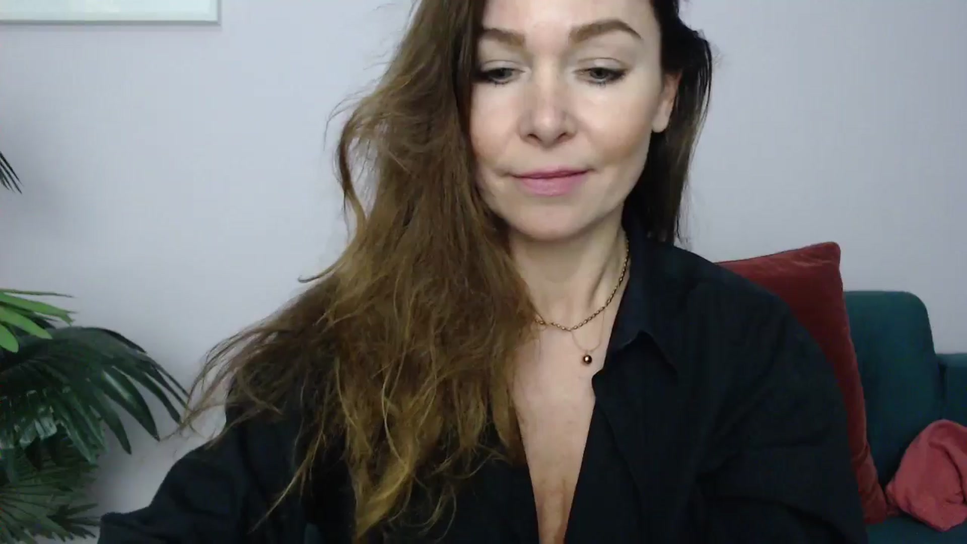 Gallery image thumbnail from Delilah_sweet's myfreecams stream on, 12/05/2024, 17:17 image 14 of 20