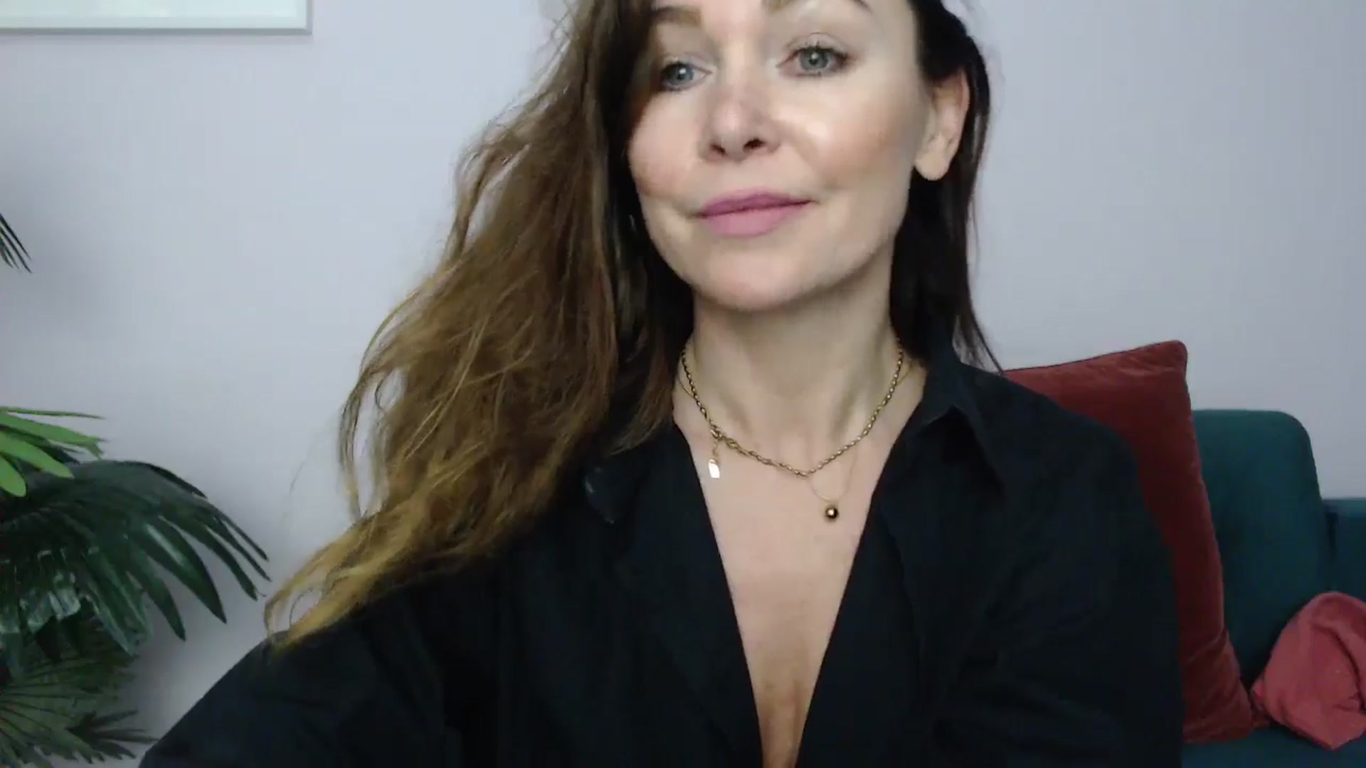 Gallery image thumbnail from Delilah_sweet's myfreecams stream on, 12/05/2024, 17:17 image 6 of 20