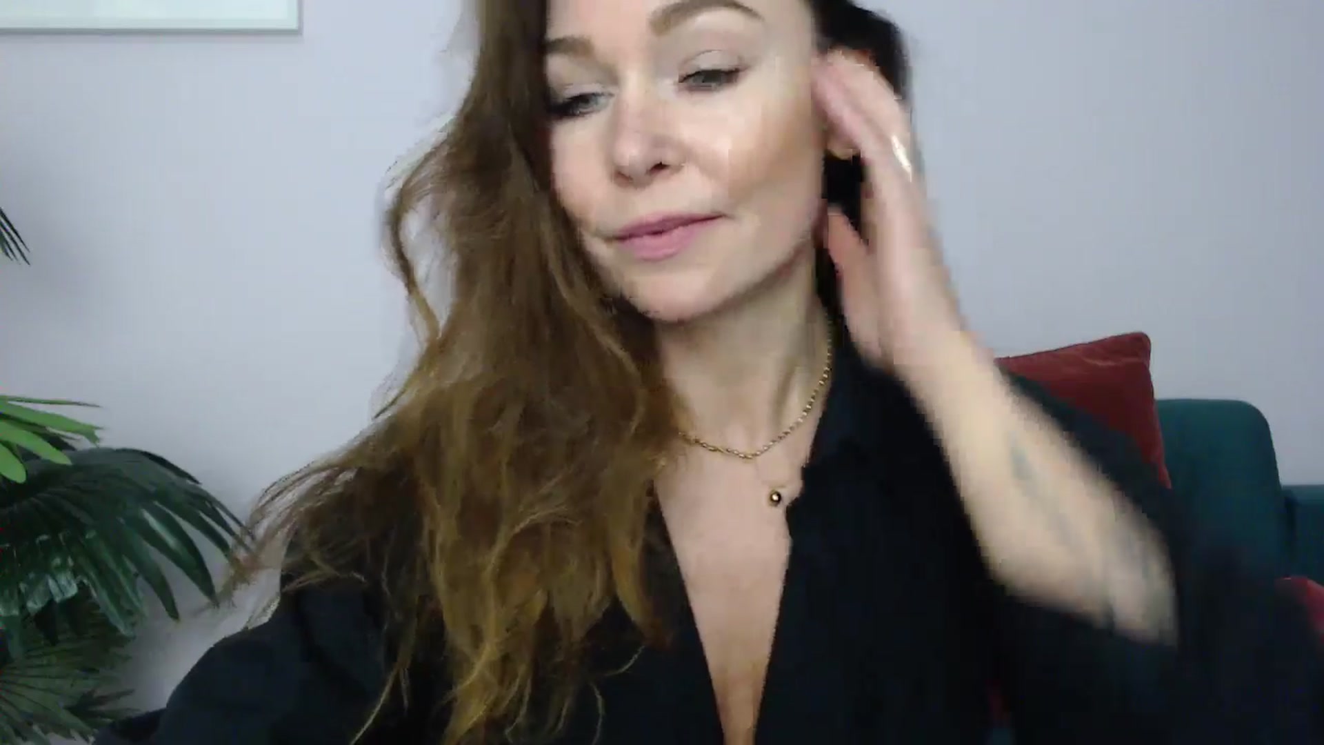 Gallery image thumbnail from Delilah_sweet's myfreecams stream on, 12/05/2024, 17:17 image 15 of 20