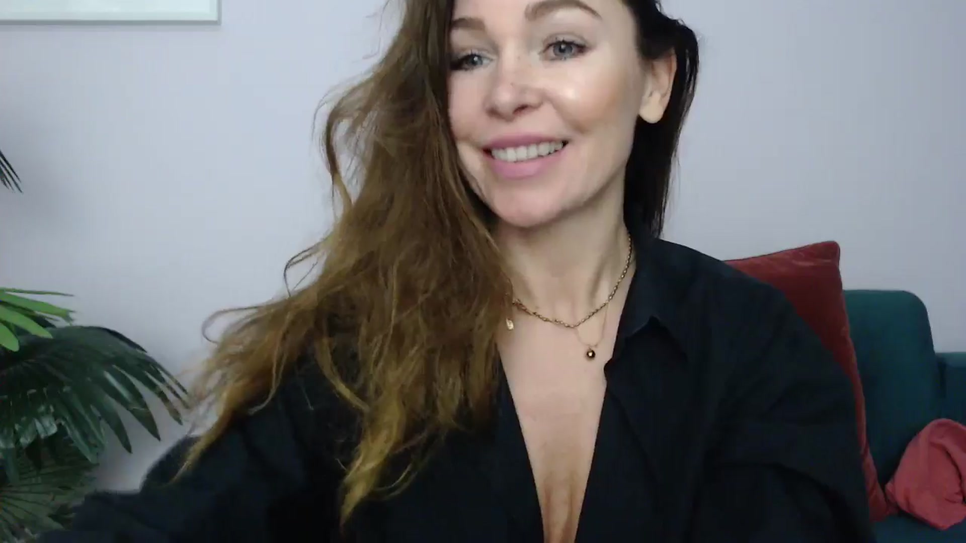 Gallery image thumbnail from Delilah_sweet's myfreecams stream on, 12/05/2024, 17:17 image 10 of 20