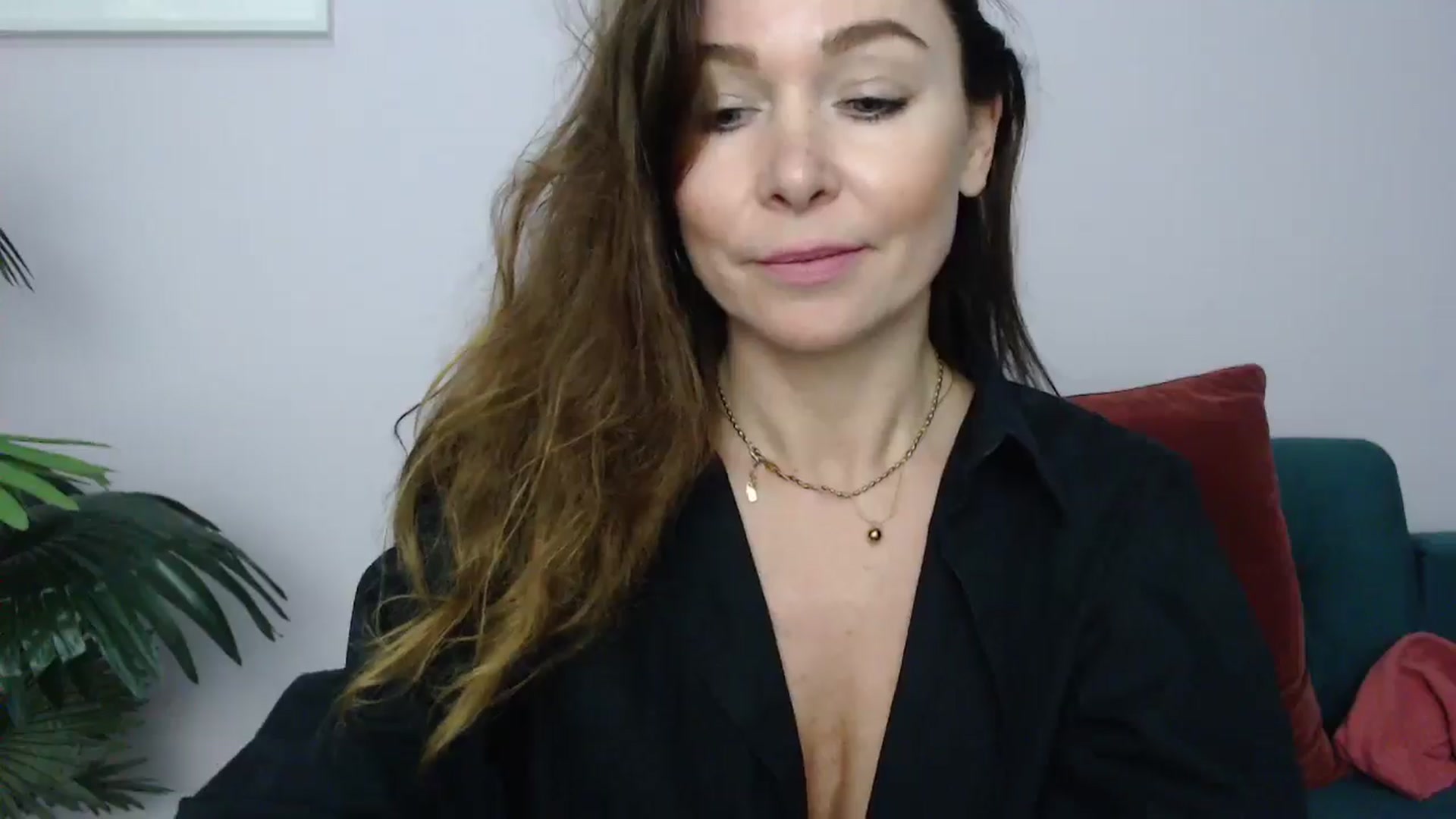 Gallery image thumbnail from Delilah_sweet's myfreecams stream on, 12/05/2024, 17:17 image 7 of 20