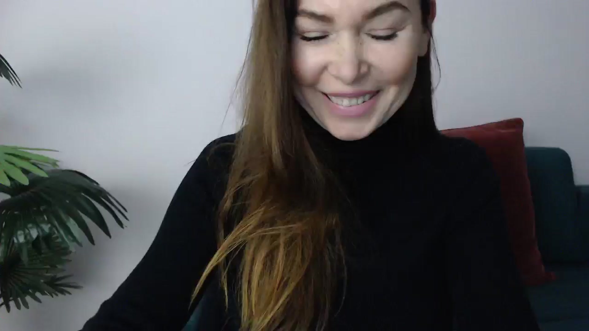 Gallery image thumbnail from Delilah_sweet's myfreecams stream on, 12/06/2024, 17:10 image 12 of 20