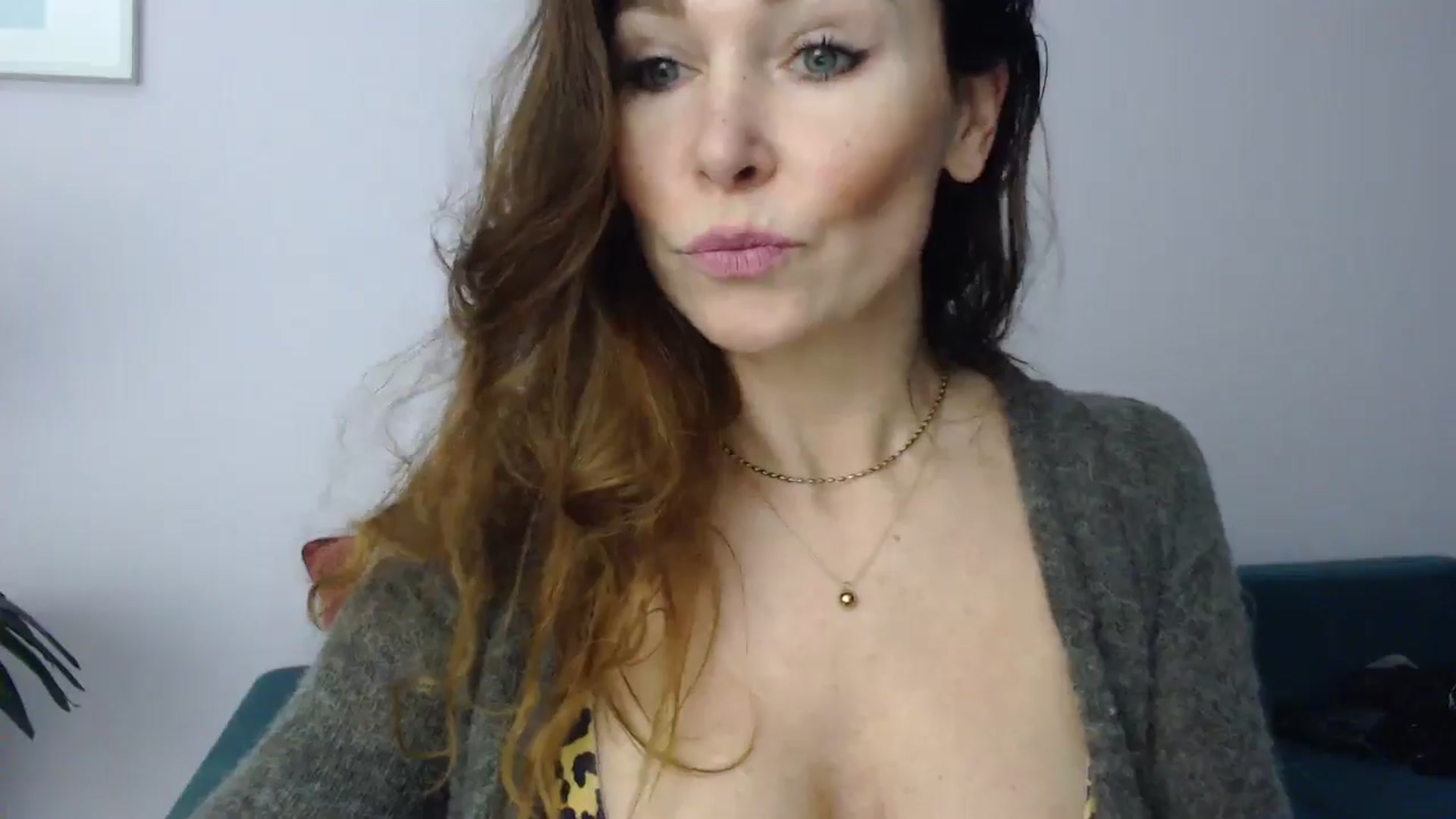 Gallery image thumbnail from Delilah_sweet's myfreecams stream on, 12/09/2024, 16:16 image 18 of 20
