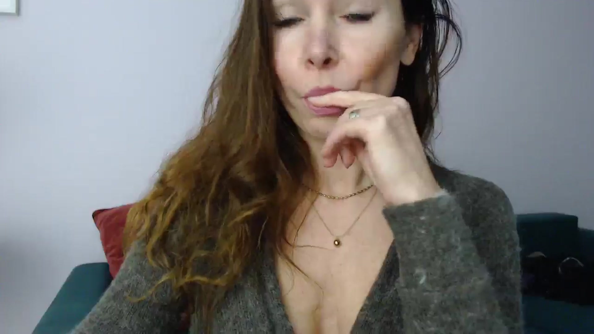 Gallery image thumbnail from Delilah_sweet's myfreecams stream on, 12/09/2024, 18:51 image 15 of 20