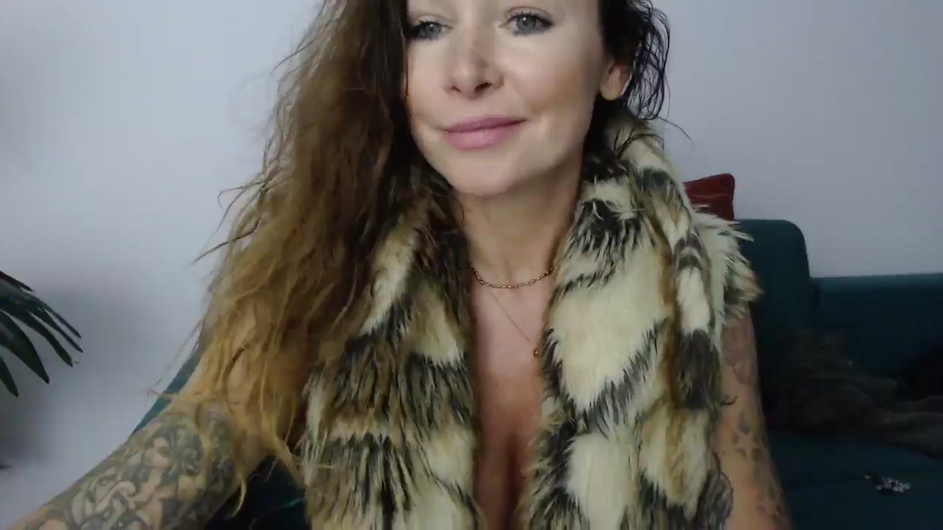 Gallery image thumbnail from Delilah_sweet's myfreecams stream on, 01/02/2025, 17:00 image 11 of 20