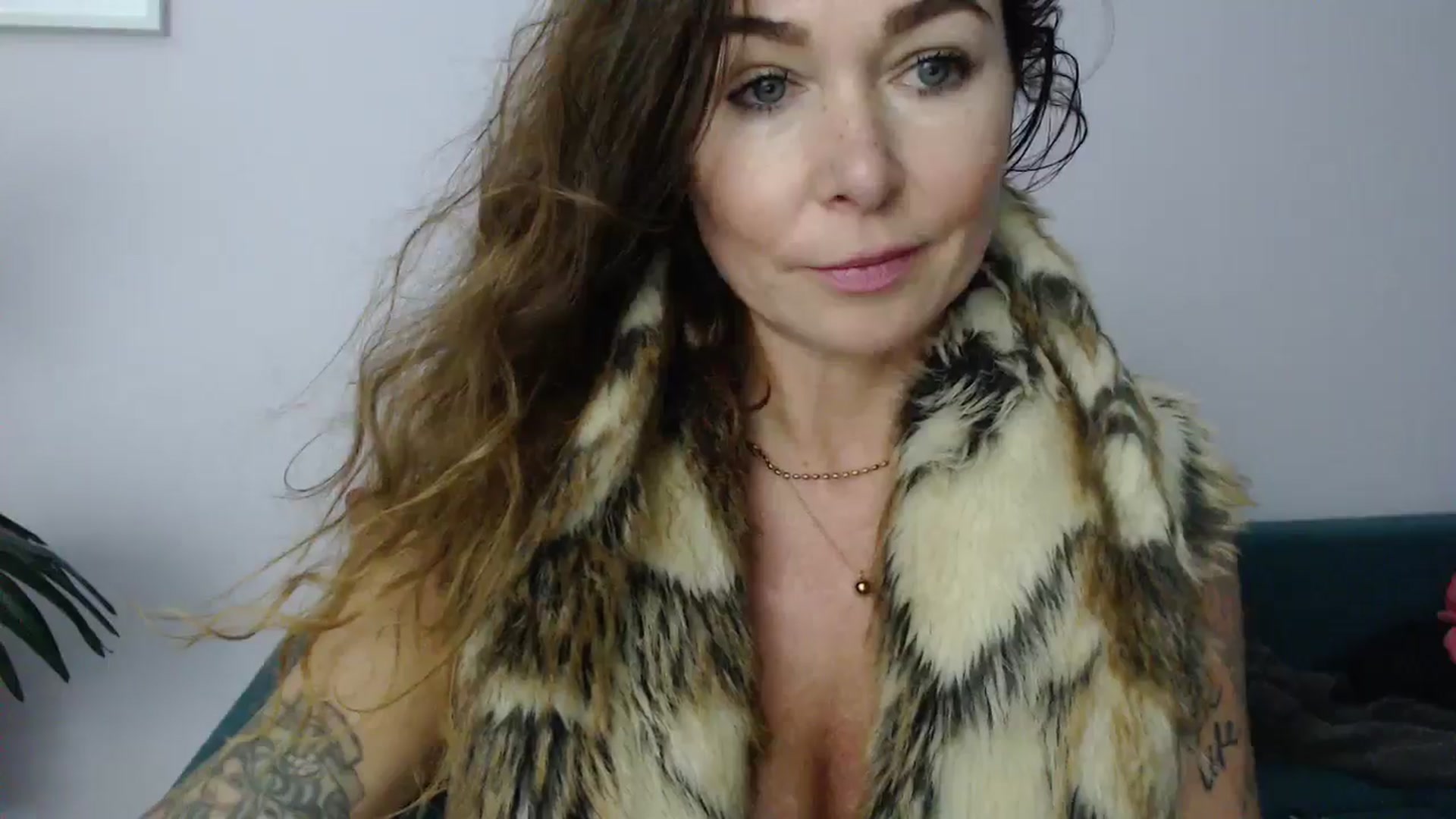 Gallery image thumbnail from Delilah_sweet's myfreecams stream on, 01/02/2025, 17:00 image 6 of 20
