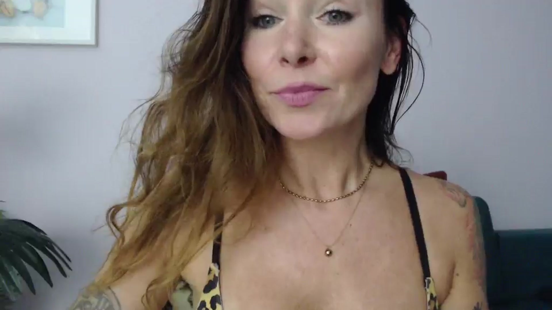Gallery image thumbnail from Delilah_sweet's myfreecams stream on, 01/06/2025, 17:39 image 2 of 20