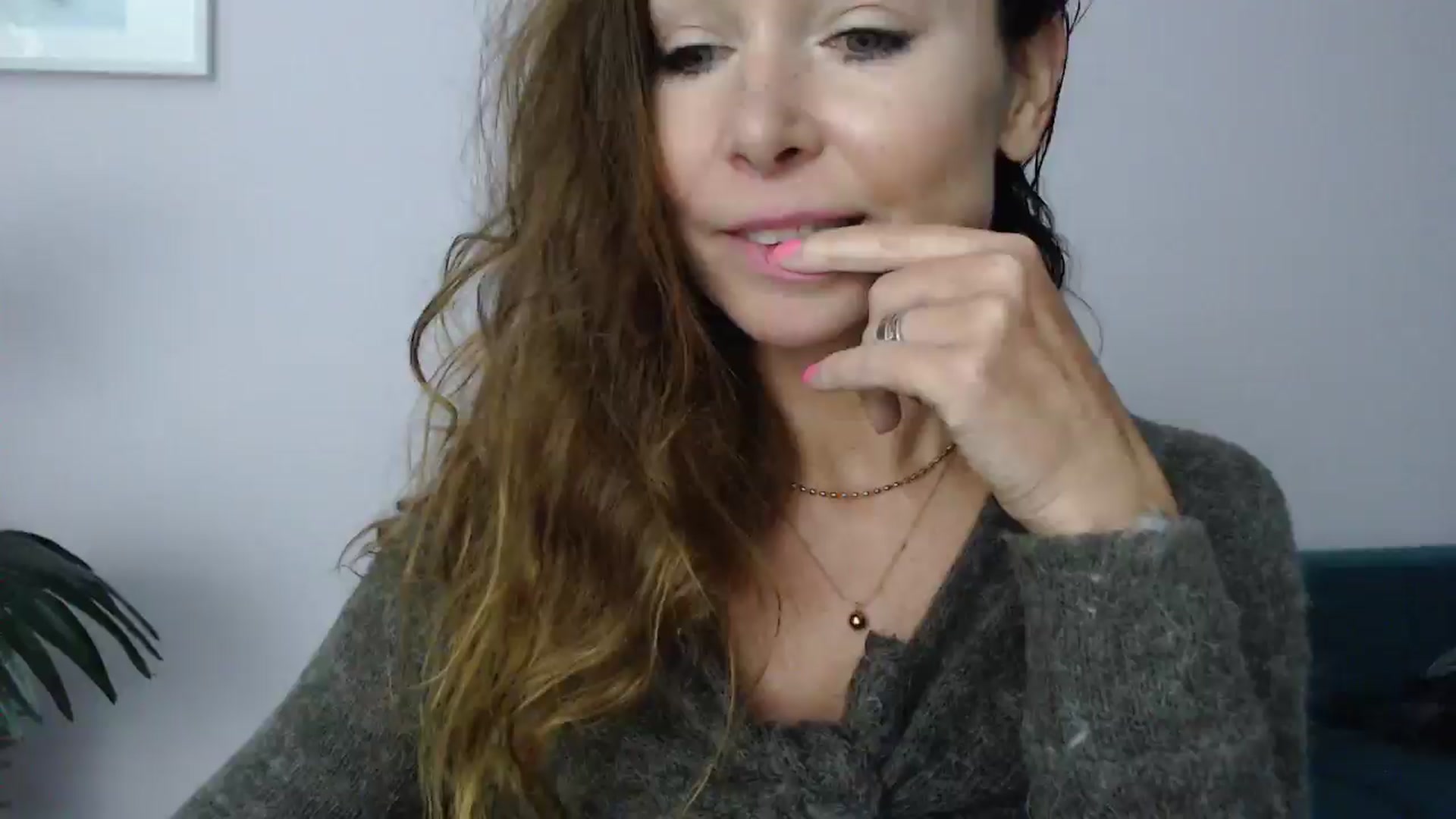 Gallery image thumbnail from Delilah_sweet's myfreecams stream on, 01/06/2025, 18:14 image 19 of 20