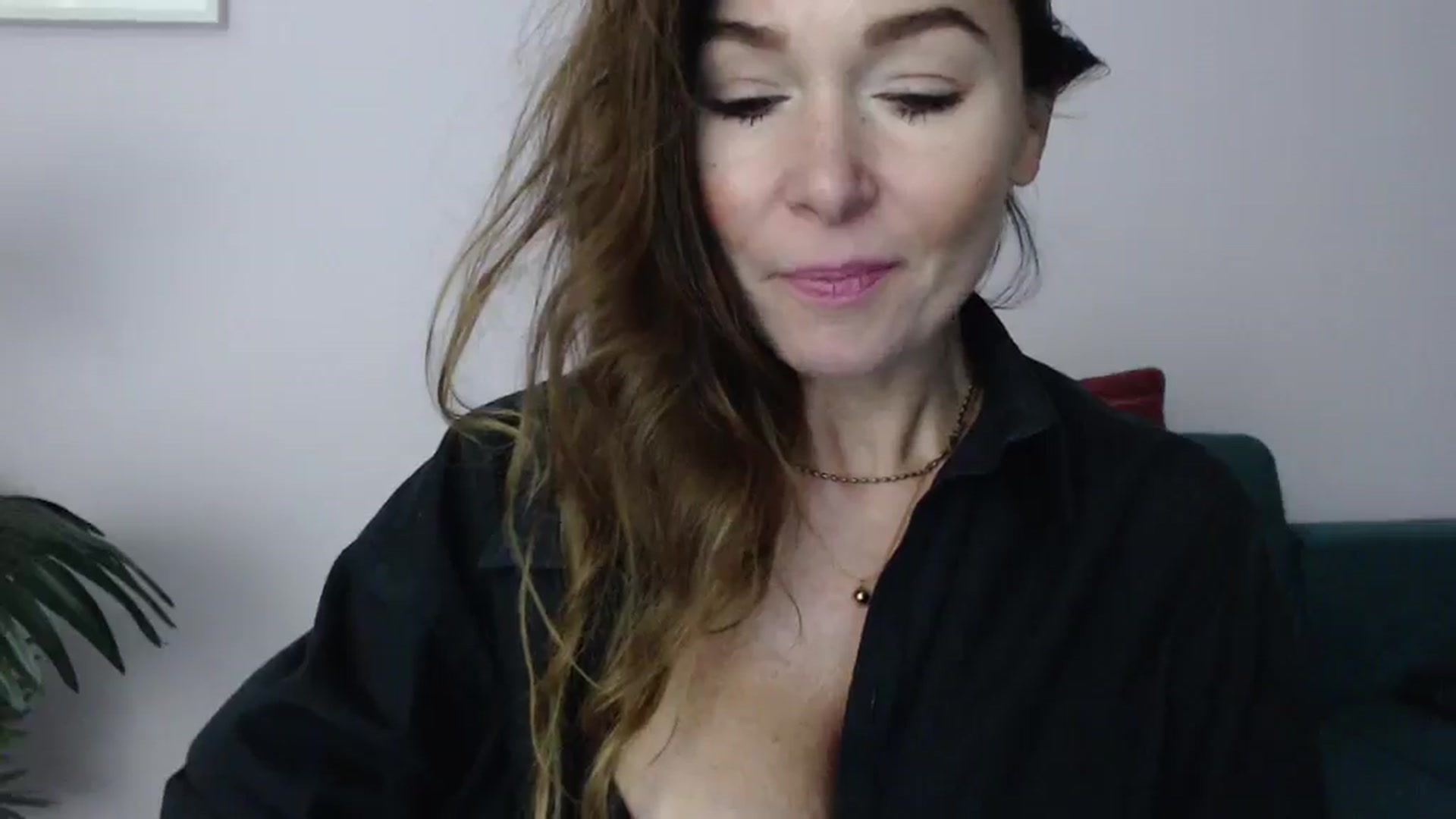 Gallery image thumbnail from Delilah_sweet's myfreecams stream on, 01/08/2025, 19:01 image 13 of 20