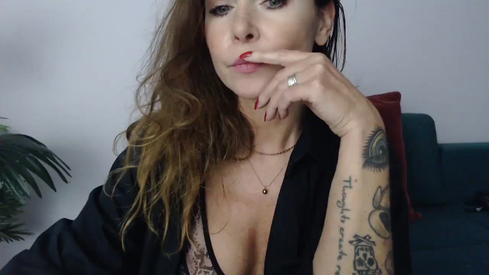 Gallery image thumbnail from Delilah_sweet's myfreecams stream on, 01/13/2025, 18:48 image 16 of 20