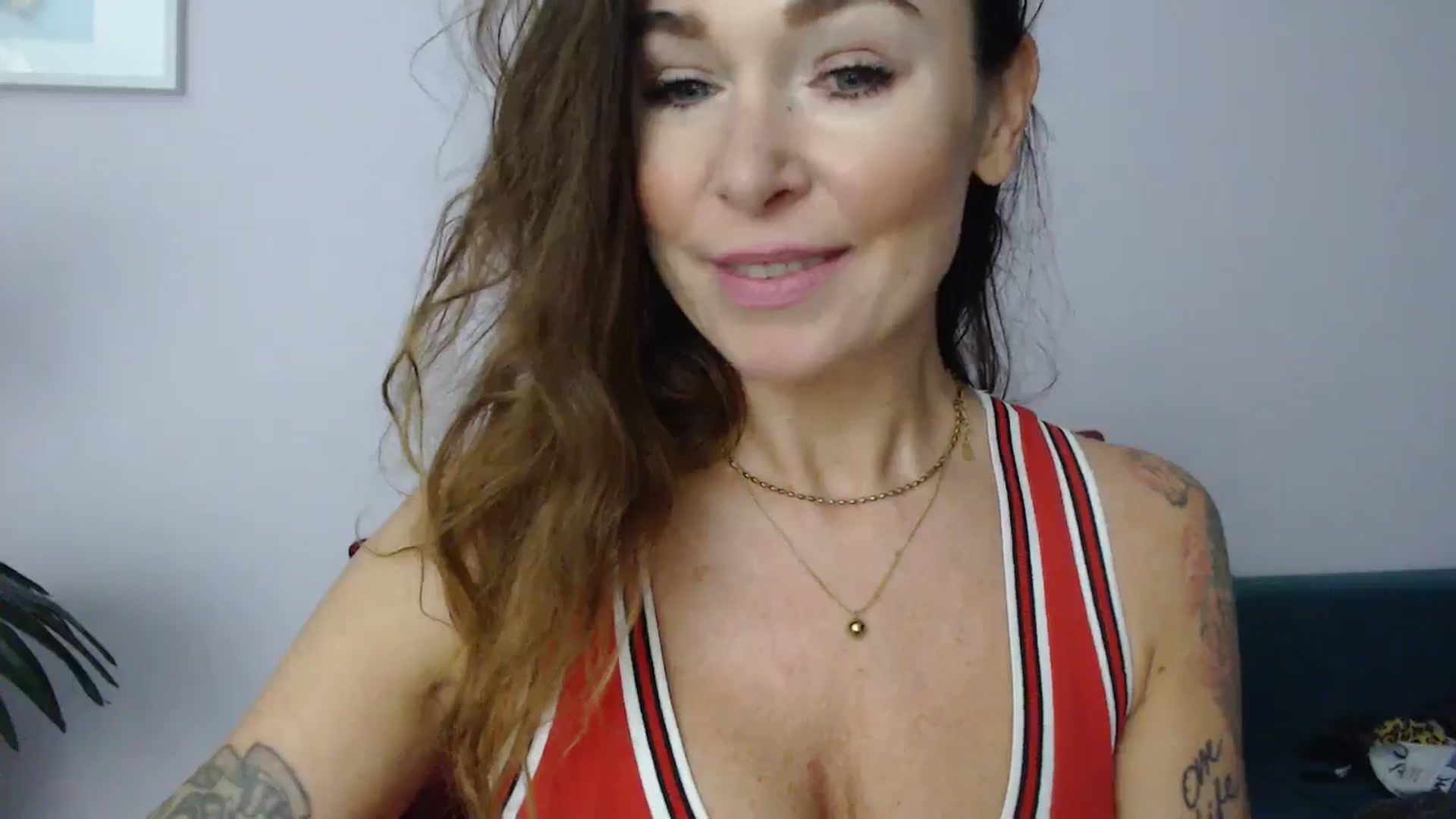 Gallery image thumbnail from Delilah_sweet's myfreecams stream on, 01/15/2025, 16:54 image 8 of 20