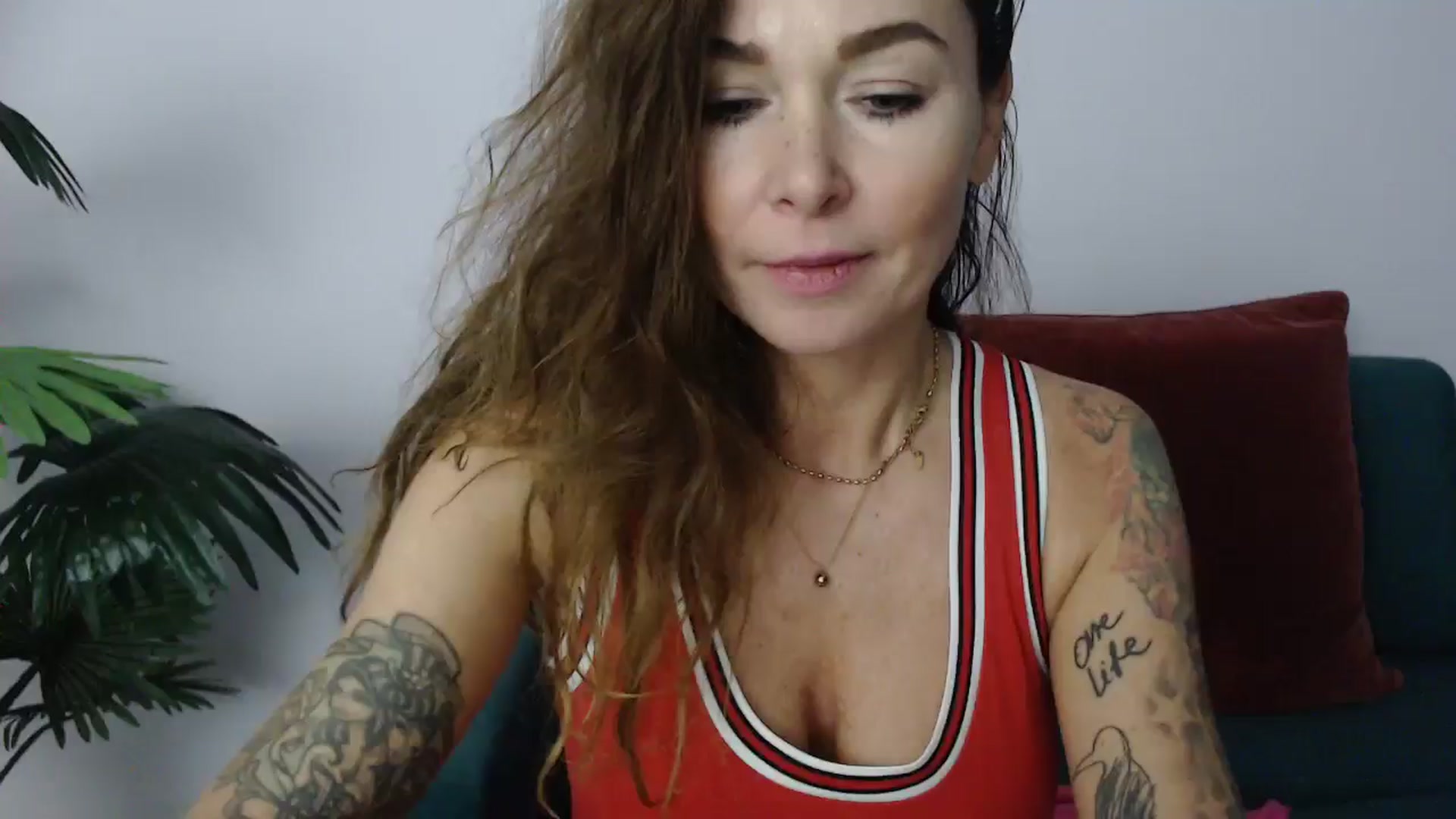 Gallery image thumbnail from Delilah_sweet's myfreecams stream on, 01/15/2025, 18:43 image 7 of 20