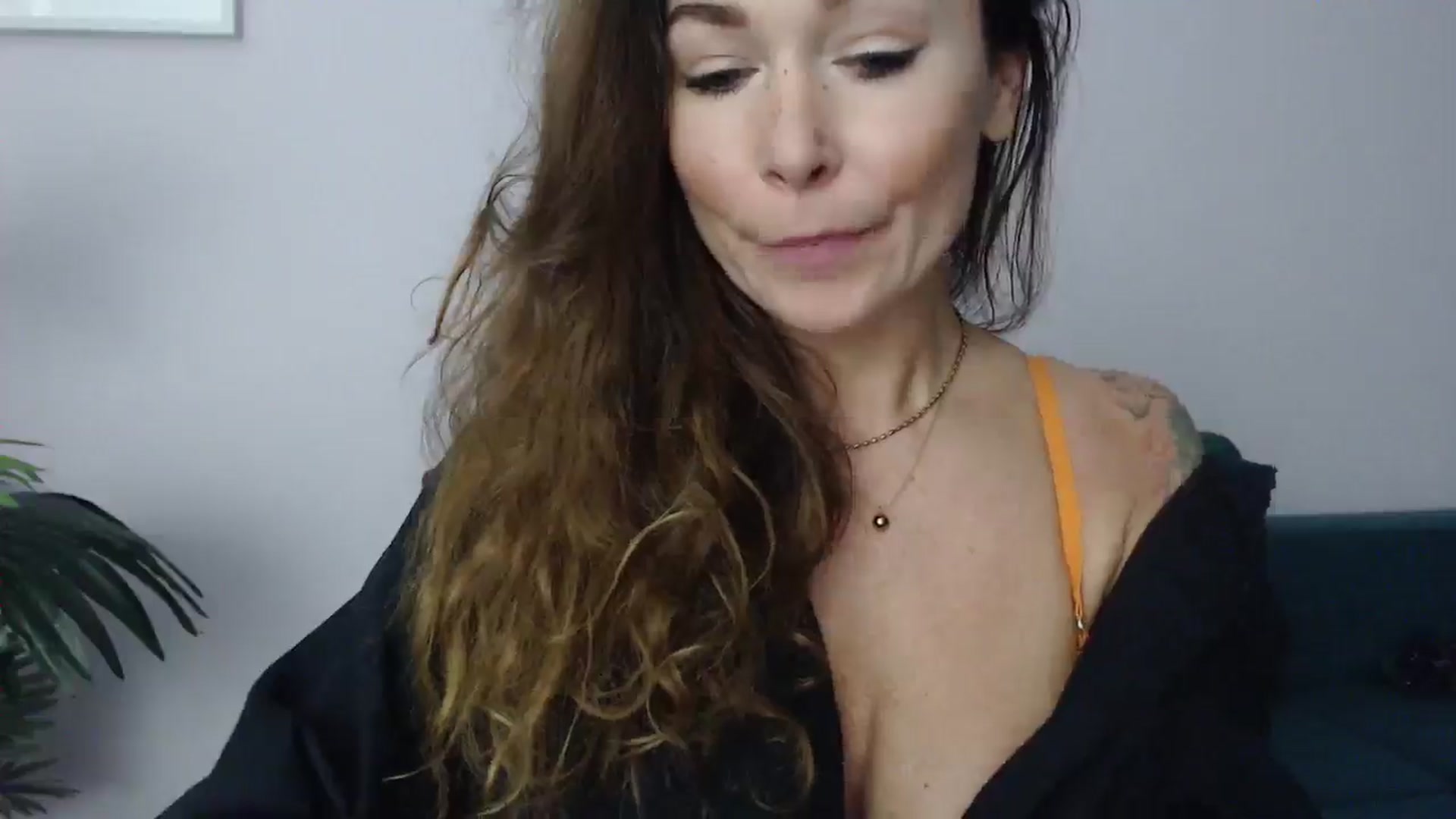 Gallery image thumbnail from Delilah_sweet's myfreecams stream on, 01/28/2025, 17:47 image 2 of 20