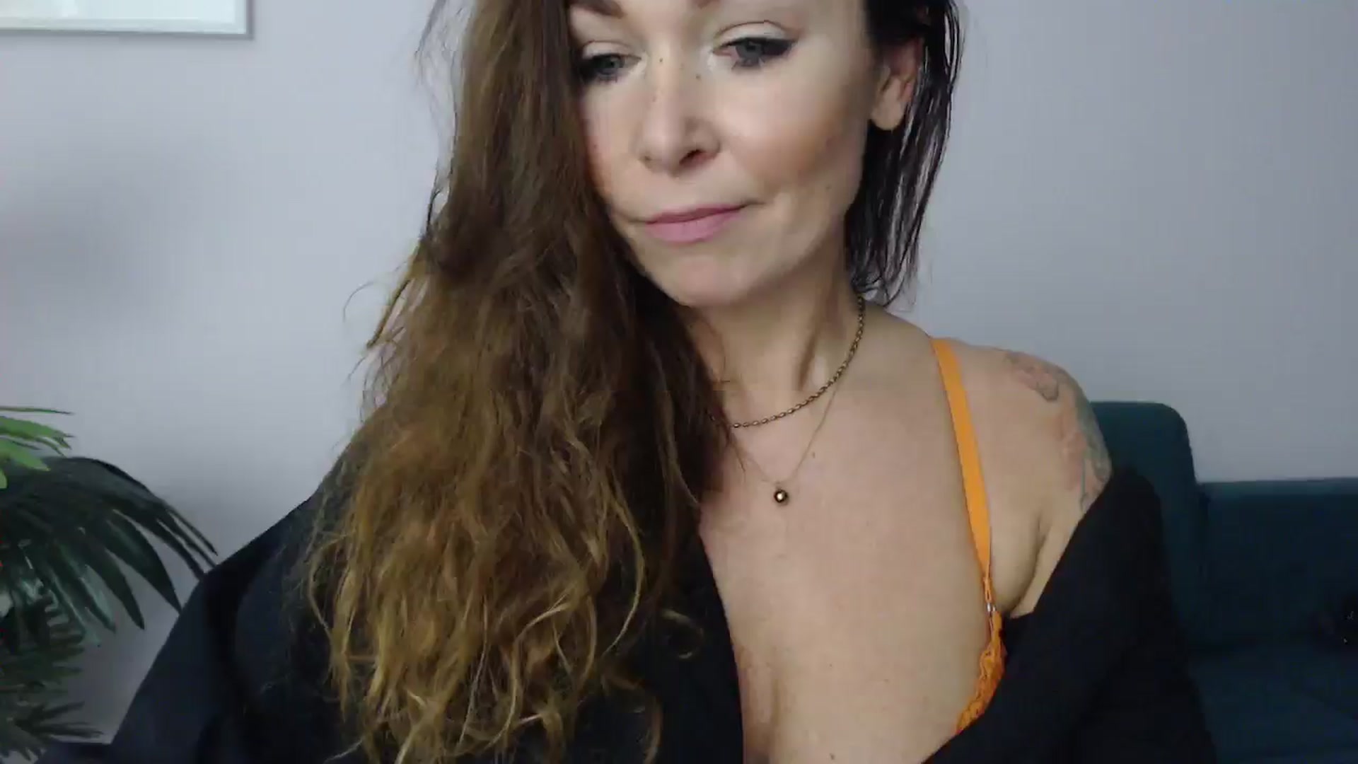 Gallery image thumbnail from Delilah_sweet's myfreecams stream on, 01/28/2025, 17:47 image 18 of 20