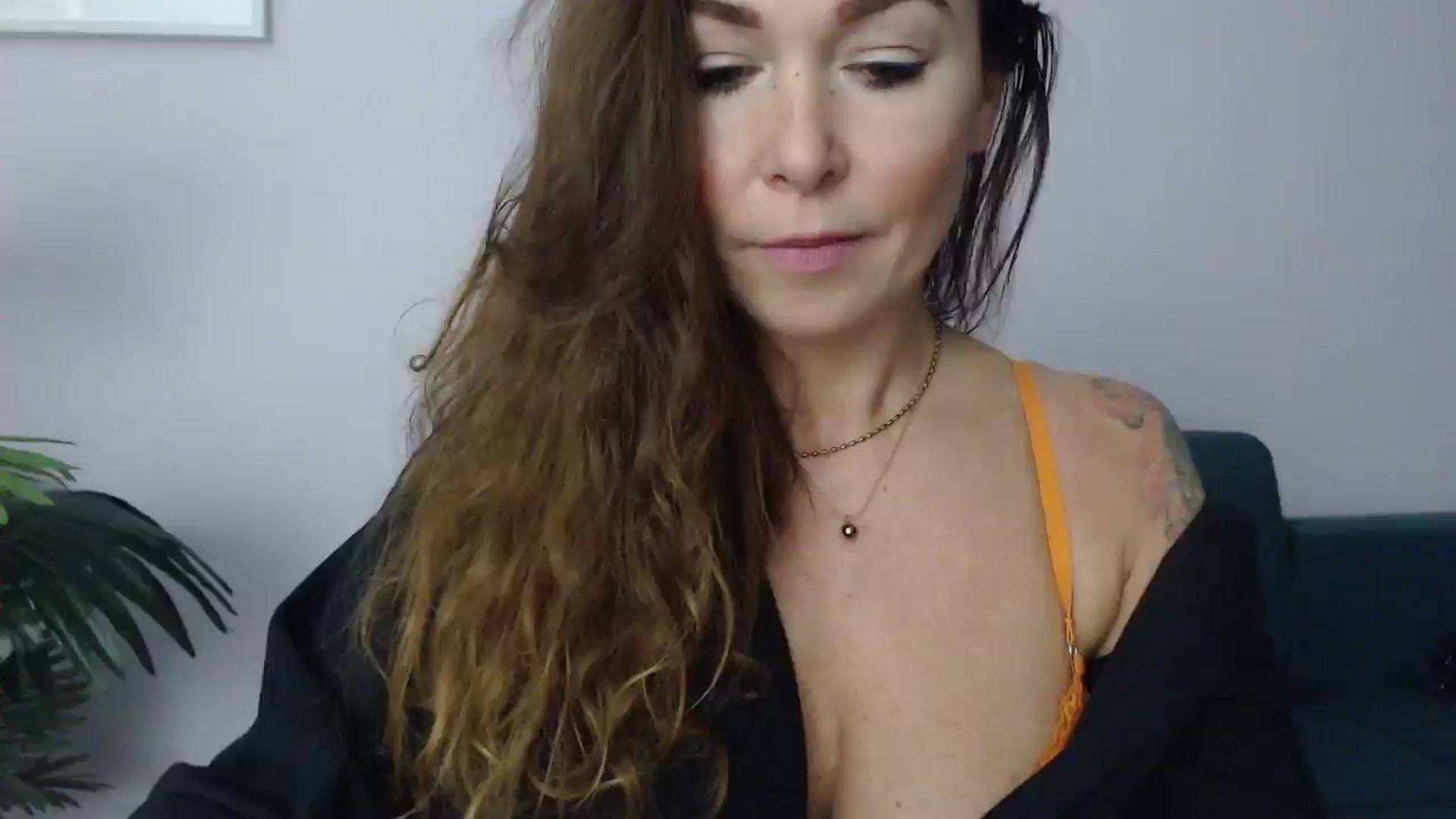 Gallery image thumbnail from Delilah_sweet's myfreecams stream on, 01/28/2025, 17:47 image 17 of 20