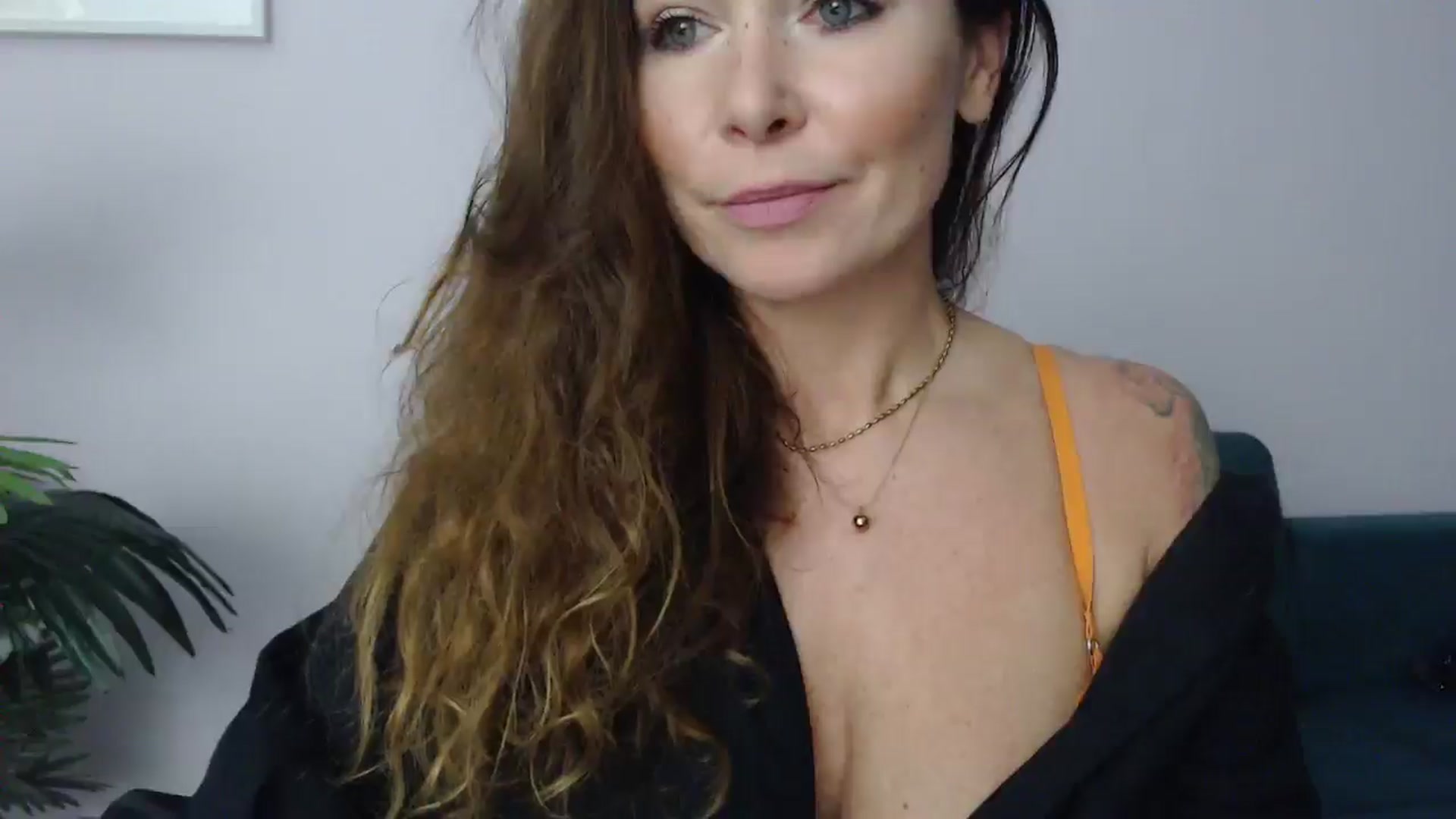 Gallery image thumbnail from Delilah_sweet's myfreecams stream on, 01/28/2025, 17:47 image 13 of 20