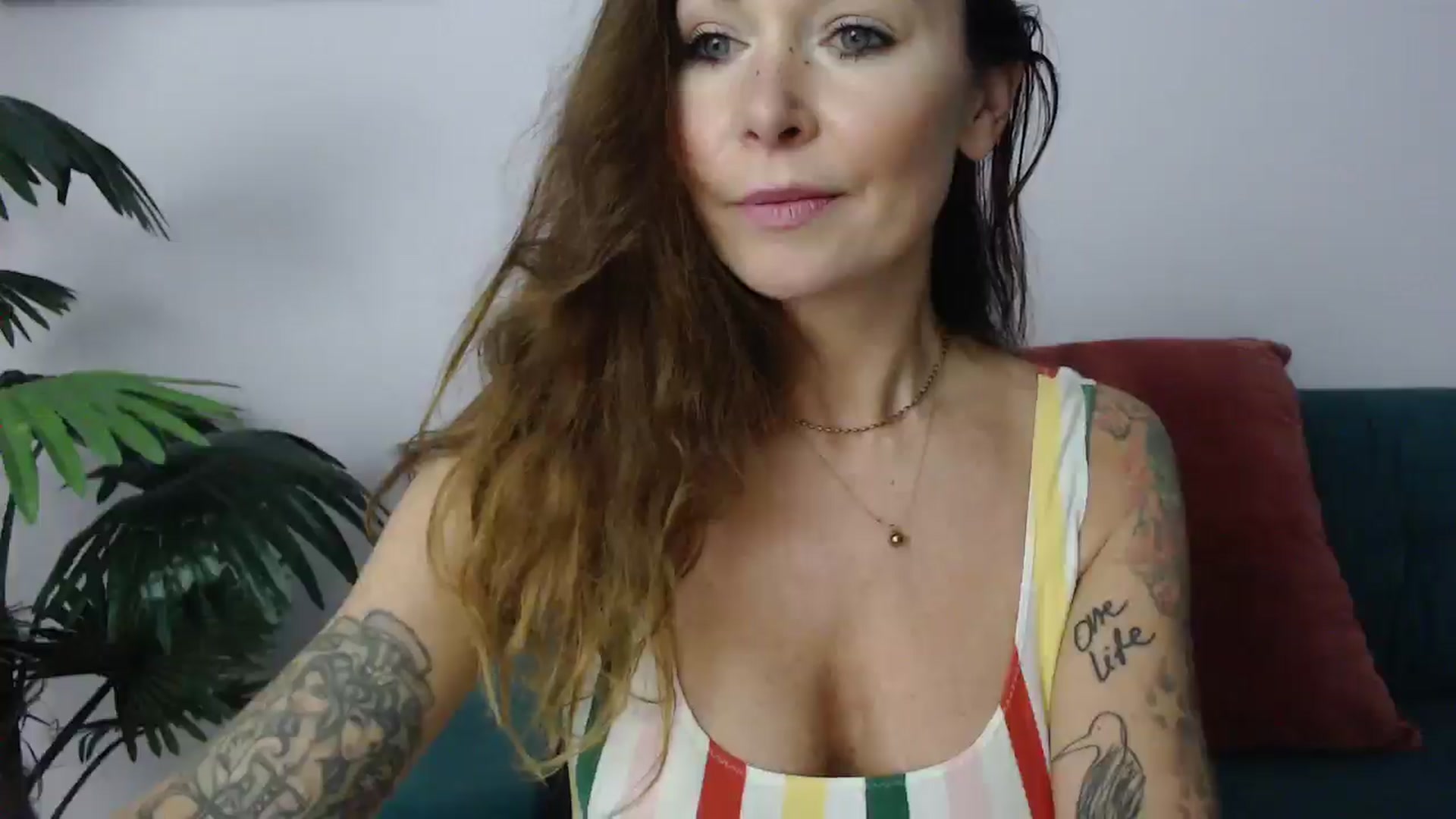 Gallery image thumbnail from Delilah_sweet's myfreecams stream on, 01/29/2025, 18:15 image 19 of 20