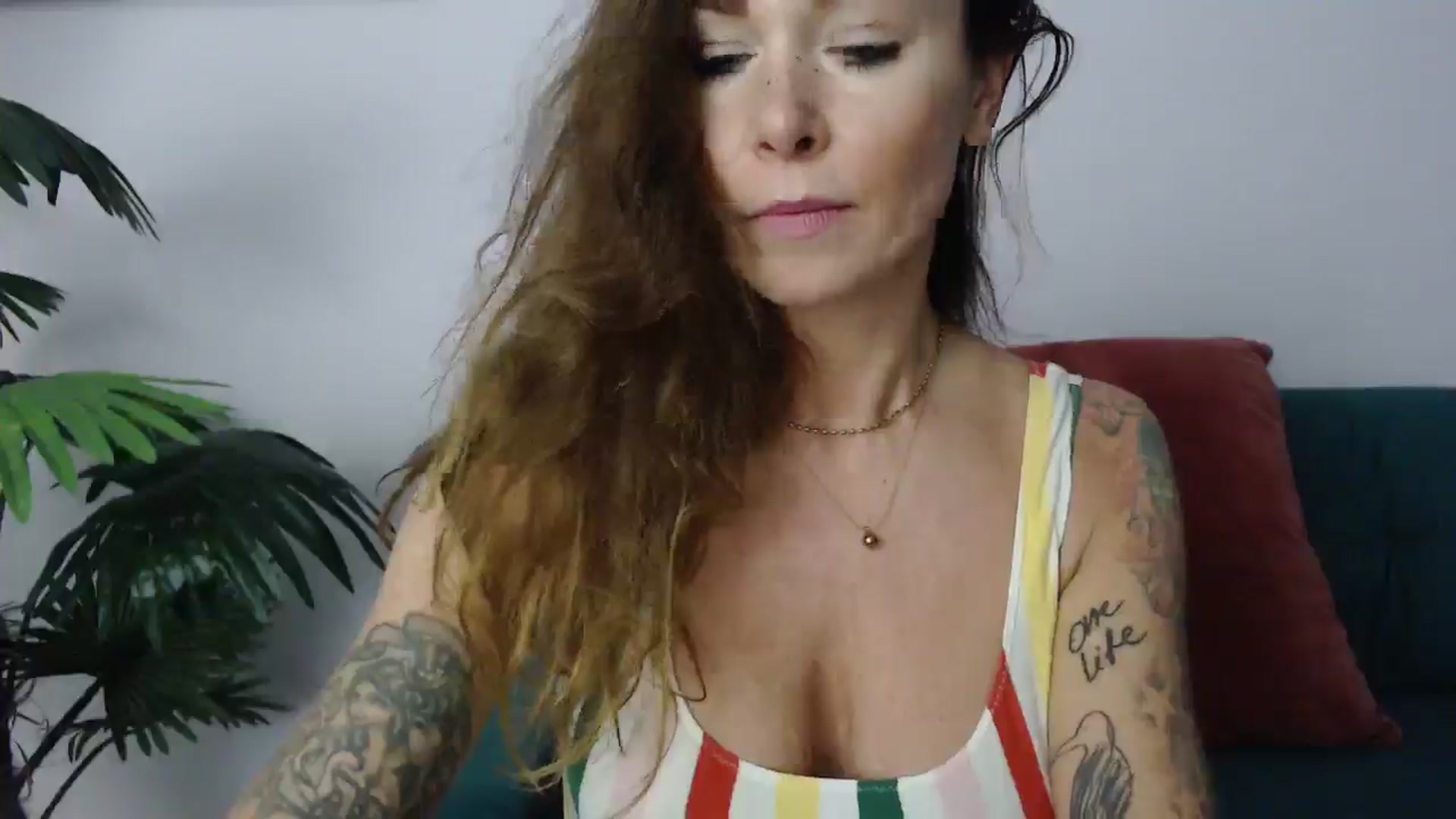 Gallery image thumbnail from Delilah_sweet's myfreecams stream on, 01/29/2025, 18:15 image 20 of 20