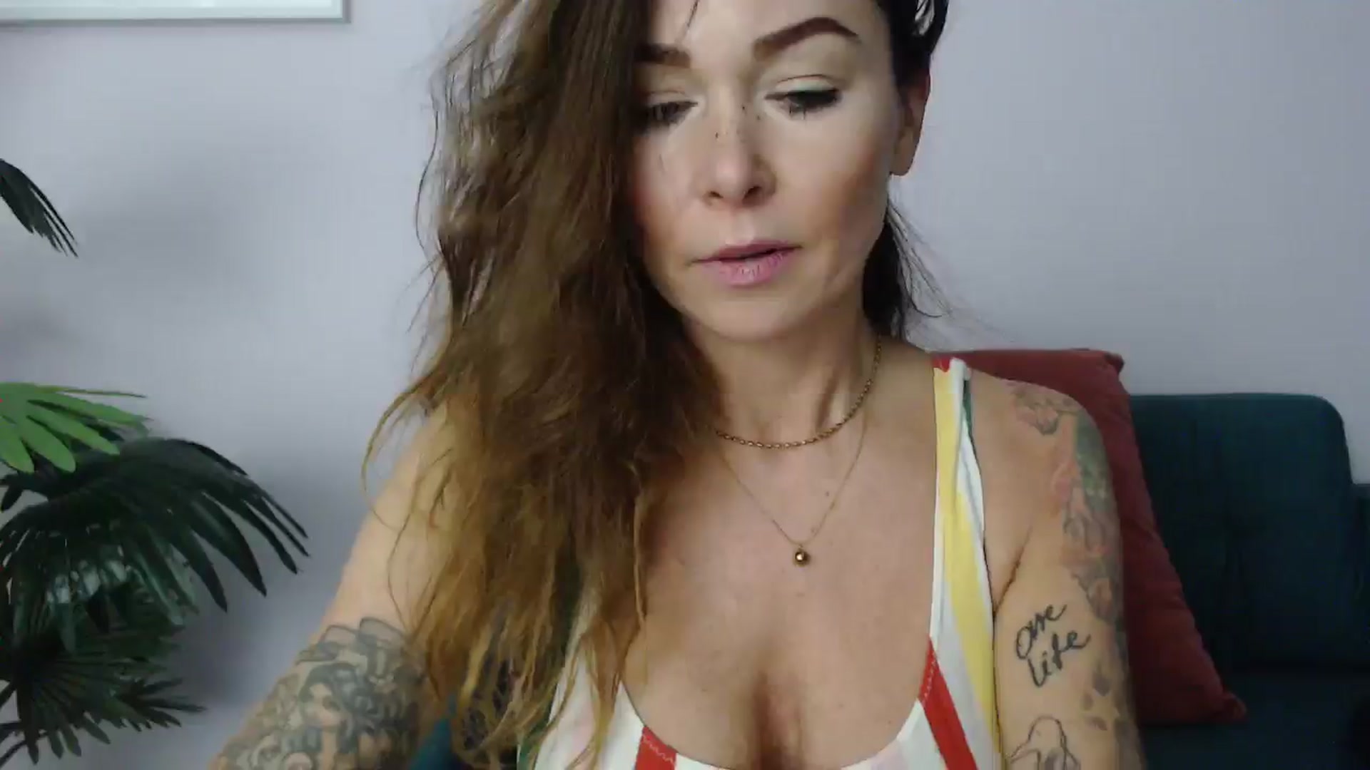 Gallery image thumbnail from Delilah_sweet's myfreecams stream on, 01/29/2025, 18:15 image 11 of 20