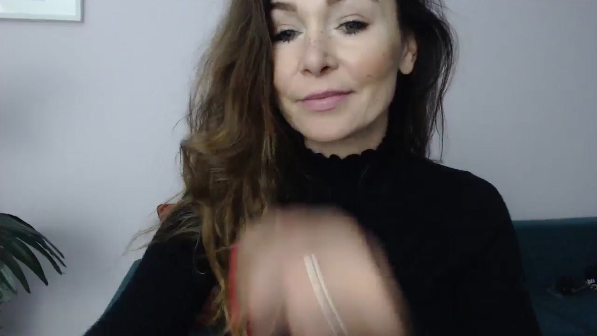 Gallery image thumbnail from Delilah_sweet's myfreecams stream on, 02/05/2025, 16:51 image 5 of 20