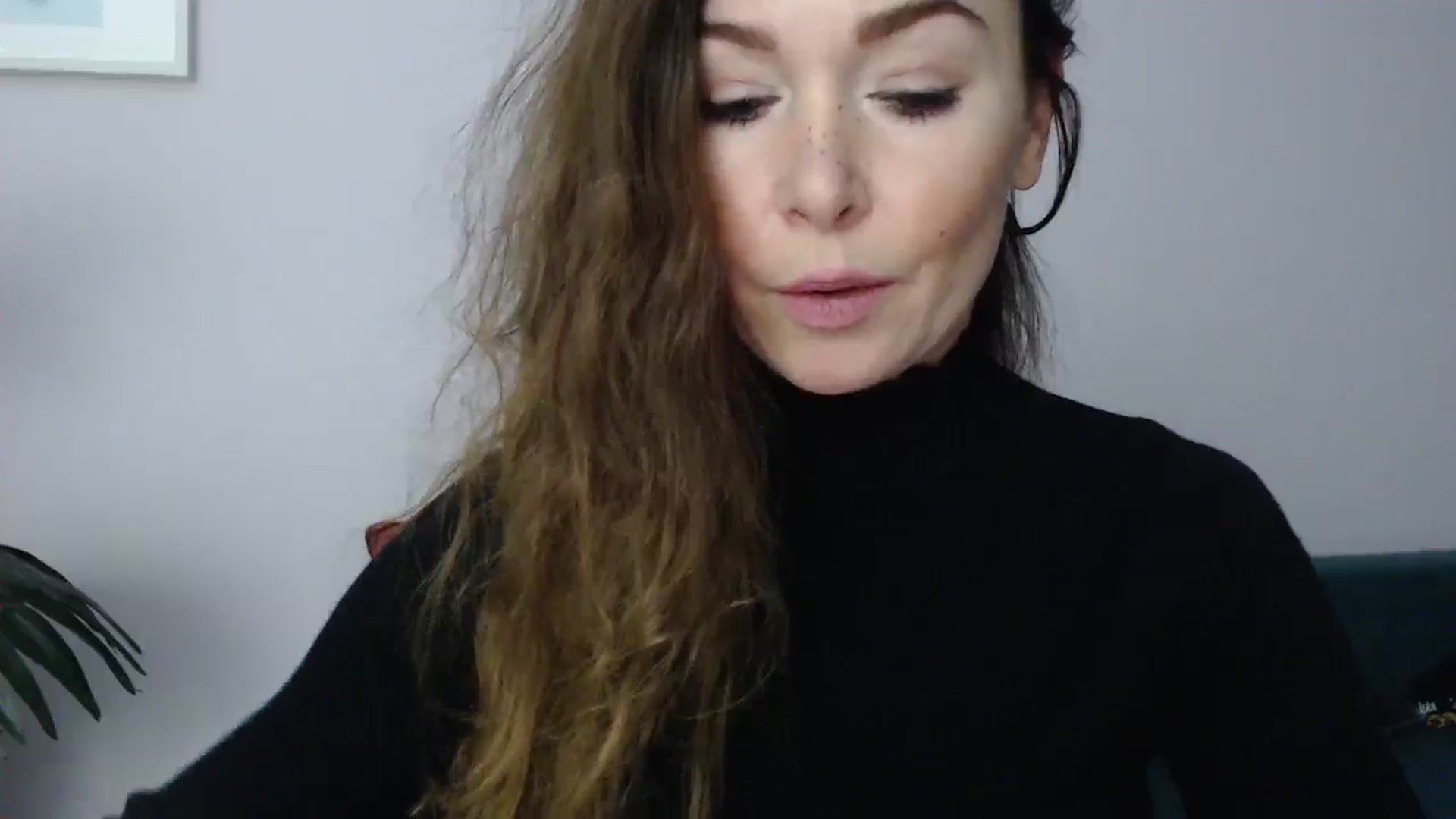 Gallery image thumbnail from Delilah_sweet's myfreecams stream on, 02/05/2025, 17:57 image 16 of 20