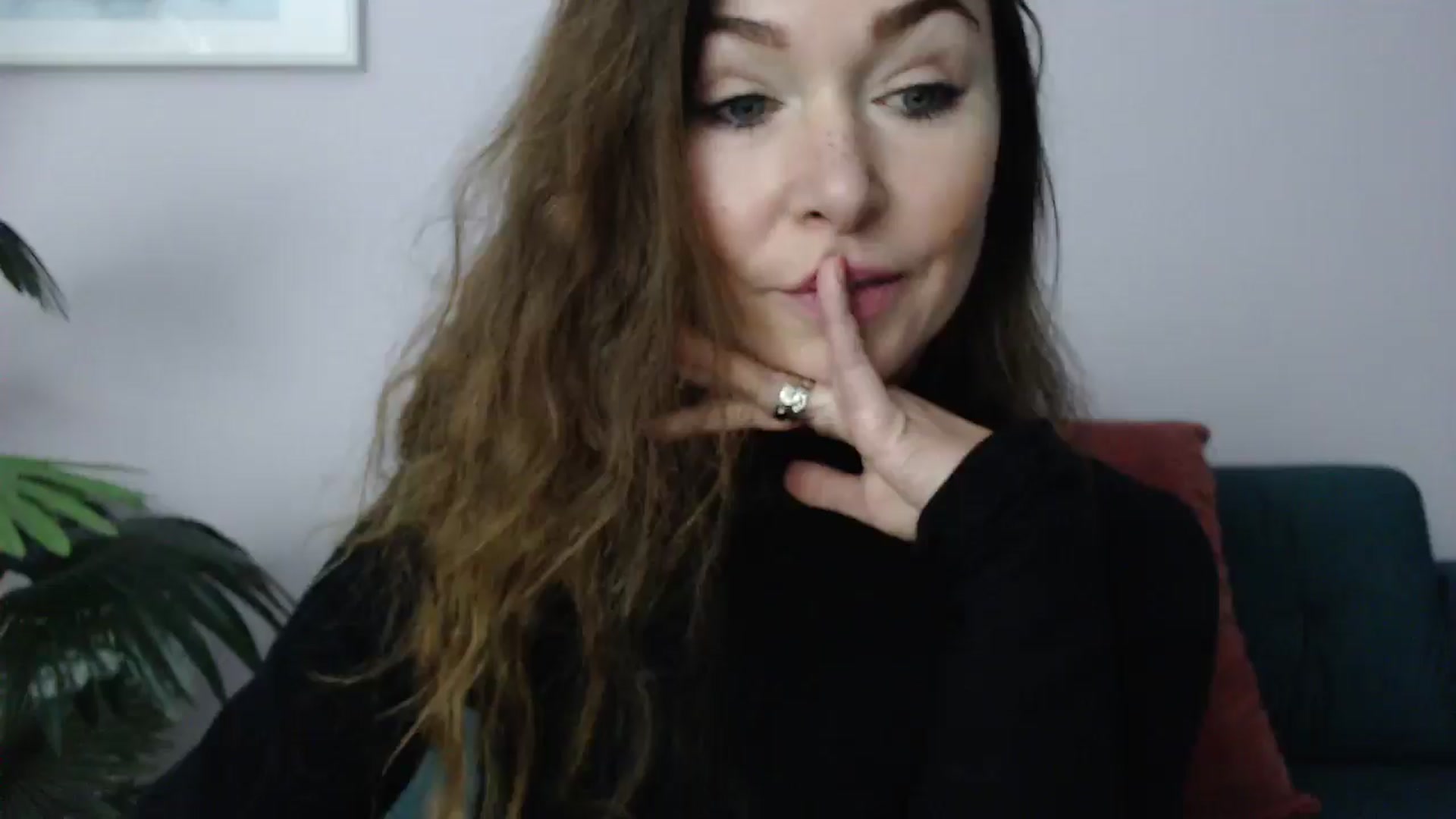 Gallery image thumbnail from Delilah_sweet's myfreecams stream on, 02/05/2025, 18:37 image 19 of 20