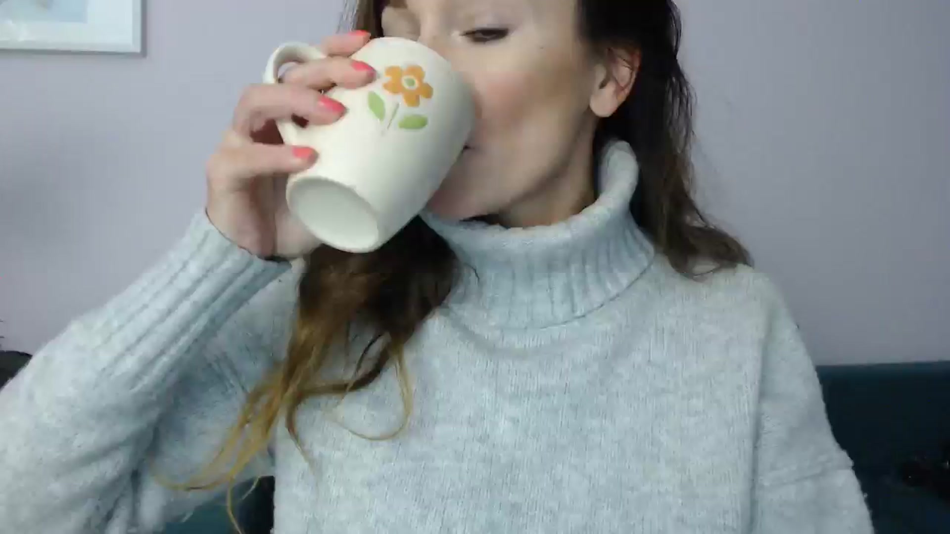 Gallery image thumbnail from Delilah_sweet's myfreecams stream on, 02/06/2025, 14:31 image 12 of 20