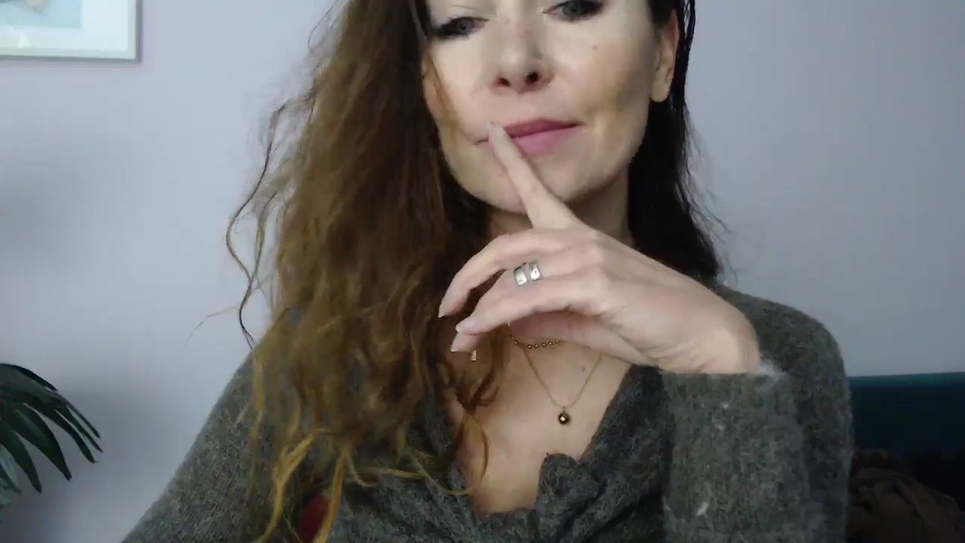 Gallery image thumbnail from Delilah_sweet's myfreecams stream on, 02/17/2025, 18:26 image 14 of 20