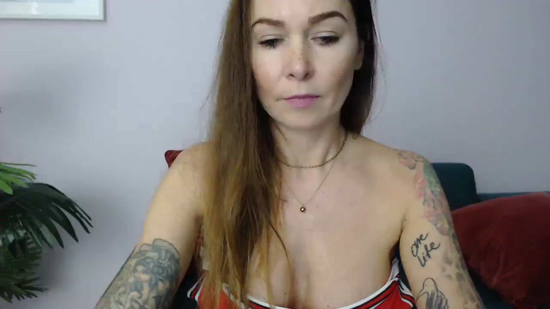 Gallery image thumbnail from Delilah_sweet's myfreecams stream on, 02/25/2025, 17:33 image 18 of 20