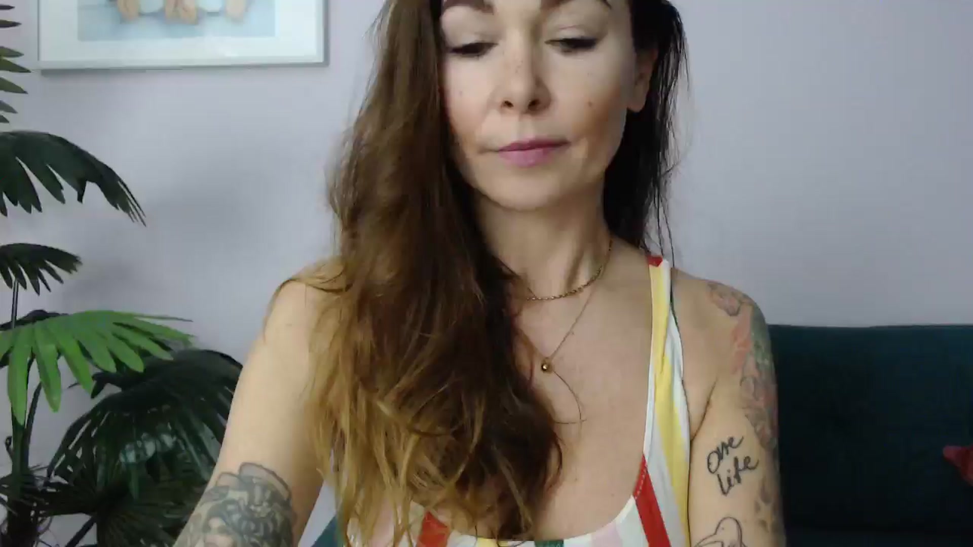 Gallery image thumbnail from Delilah_sweet's myfreecams stream on, 02/26/2025, 17:45 image 17 of 20