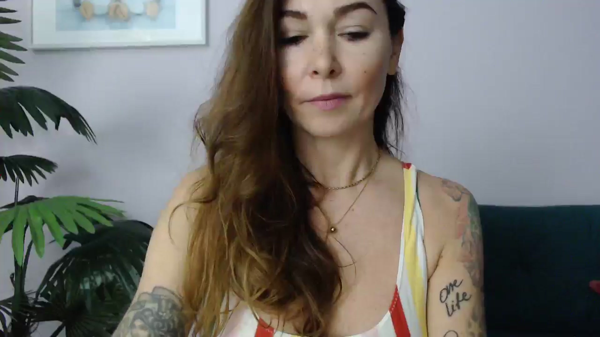 Gallery image thumbnail from Delilah_sweet's myfreecams stream on, 02/26/2025, 17:45 image 16 of 20