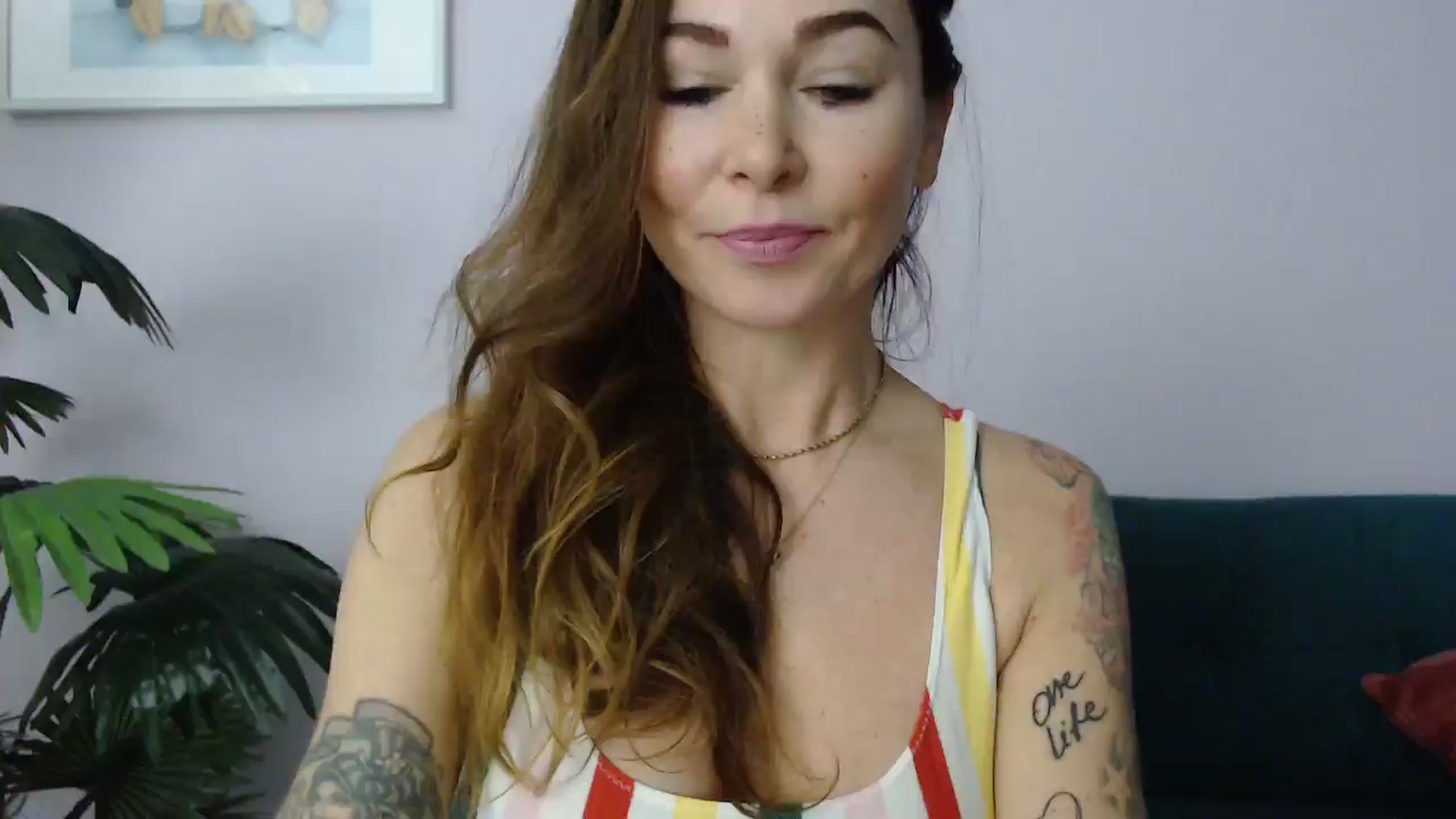 Gallery image thumbnail from Delilah_sweet's myfreecams stream on, 02/26/2025, 17:45 image 14 of 20