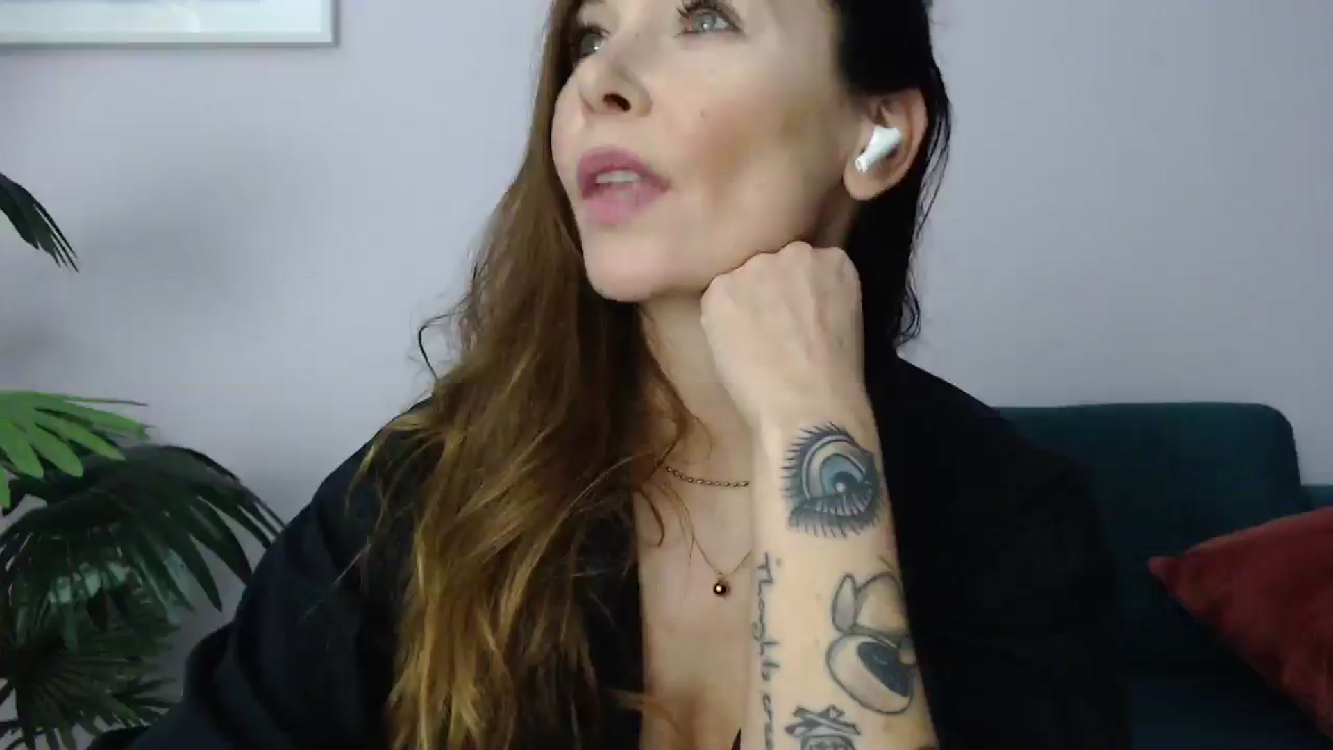 Gallery image thumbnail from Delilah_sweet's myfreecams stream on, 02/26/2025, 18:19 image 19 of 20