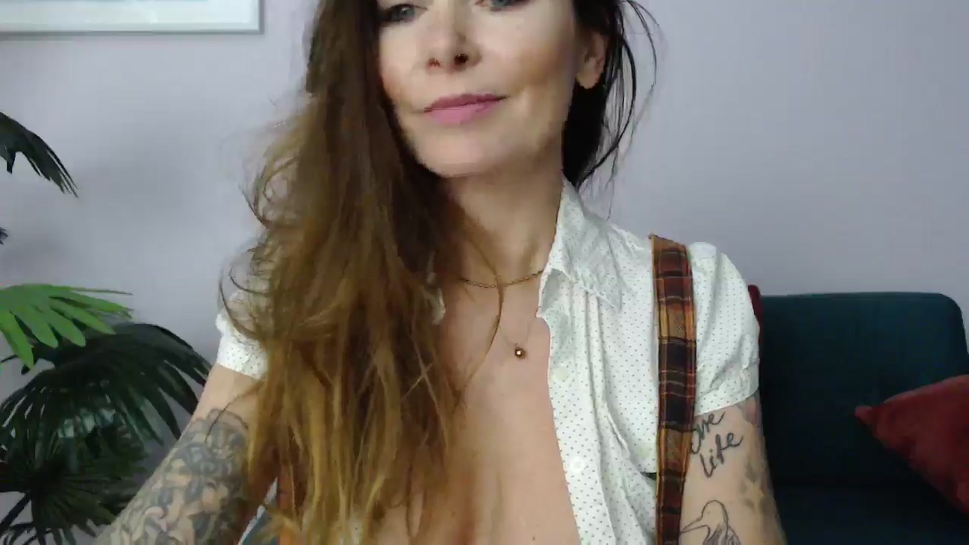 Gallery image thumbnail from Delilah_sweet's myfreecams stream on, 02/26/2025, 20:26 image 4 of 20