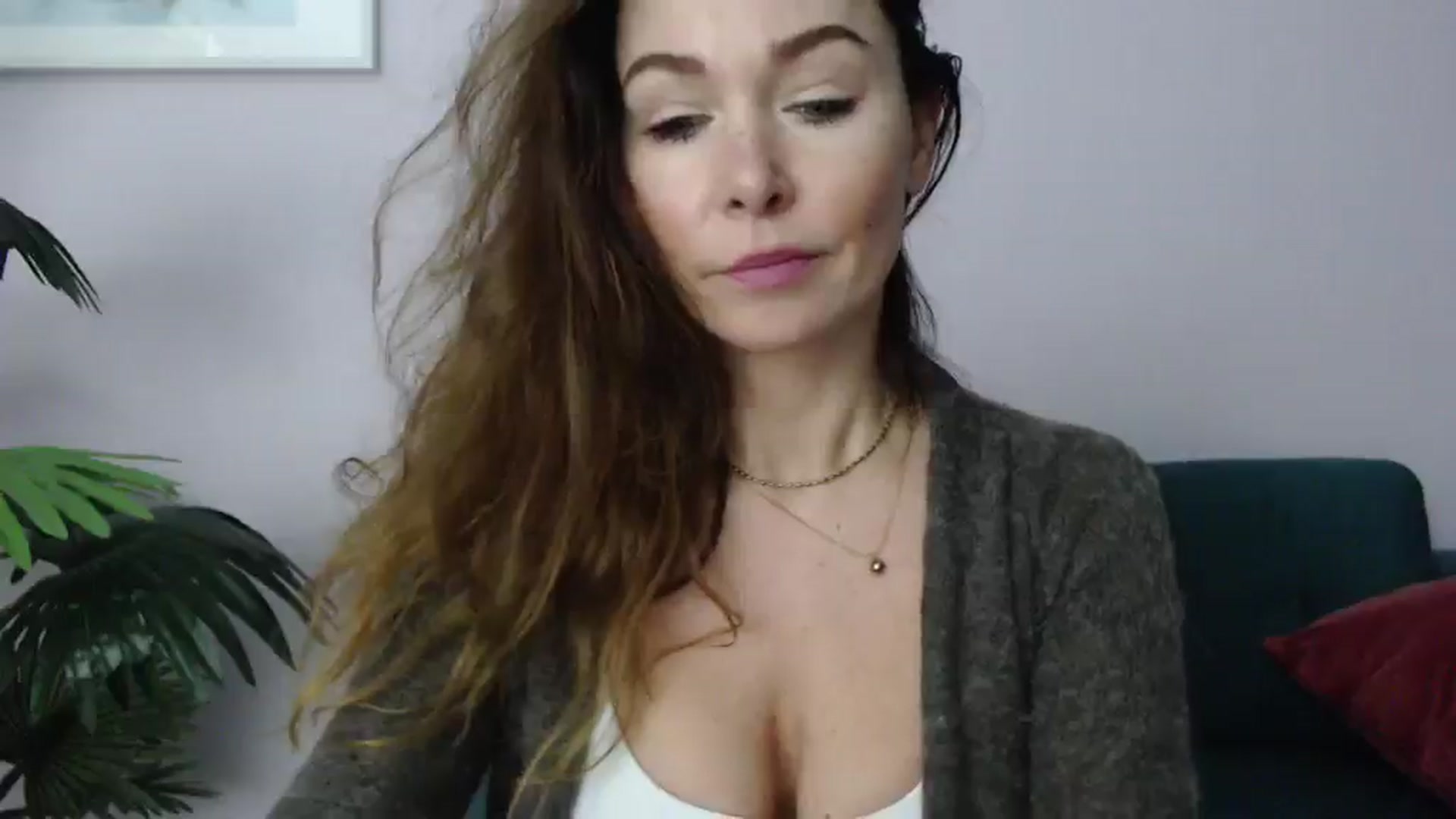 Gallery image thumbnail from Delilah_sweet's myfreecams stream on, 03/05/2025, 18:43 image 4 of 20