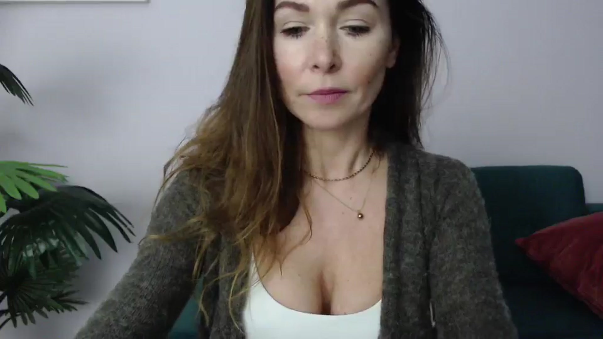 Gallery image thumbnail from Delilah_sweet's myfreecams stream on, 03/05/2025, 18:43 image 6 of 20