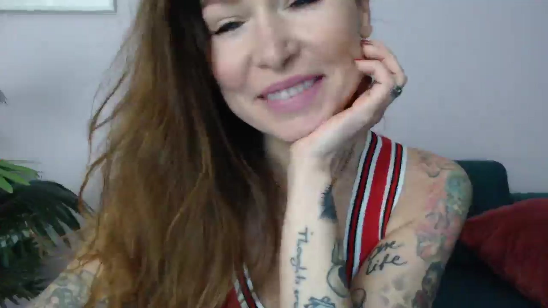 Gallery image thumbnail from Delilah_sweet's myfreecams stream on, 03/06/2025, 15:17 image 16 of 20